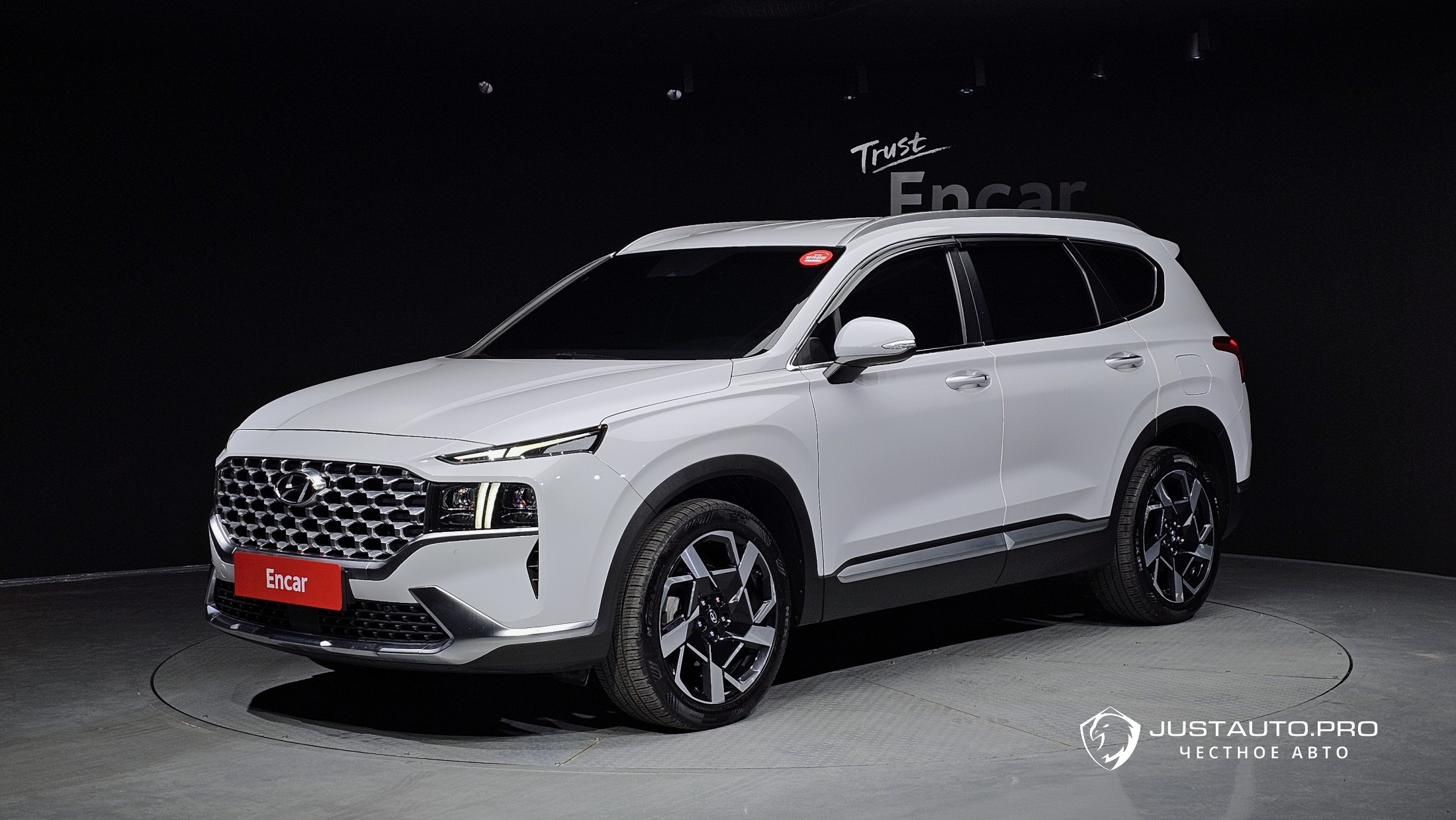 Автомобиль Hyundai Santafe