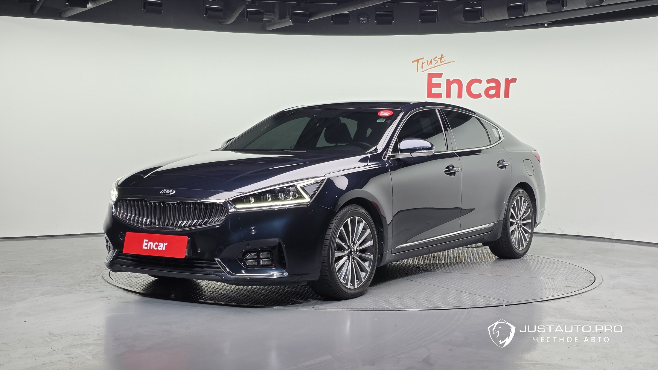 Автомобиль Kia K7