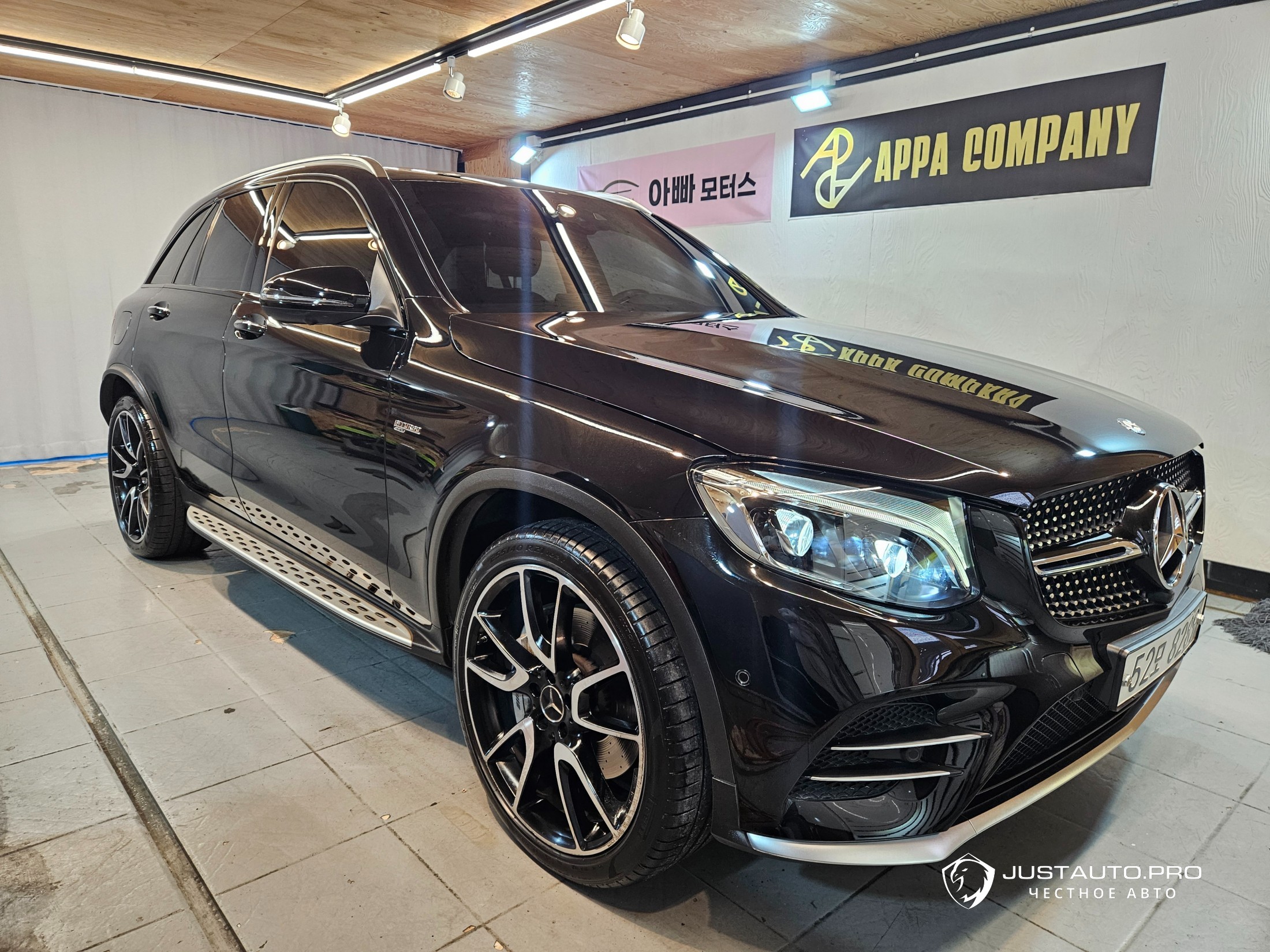 Автомобиль Mercedes-Benz GLC-Class