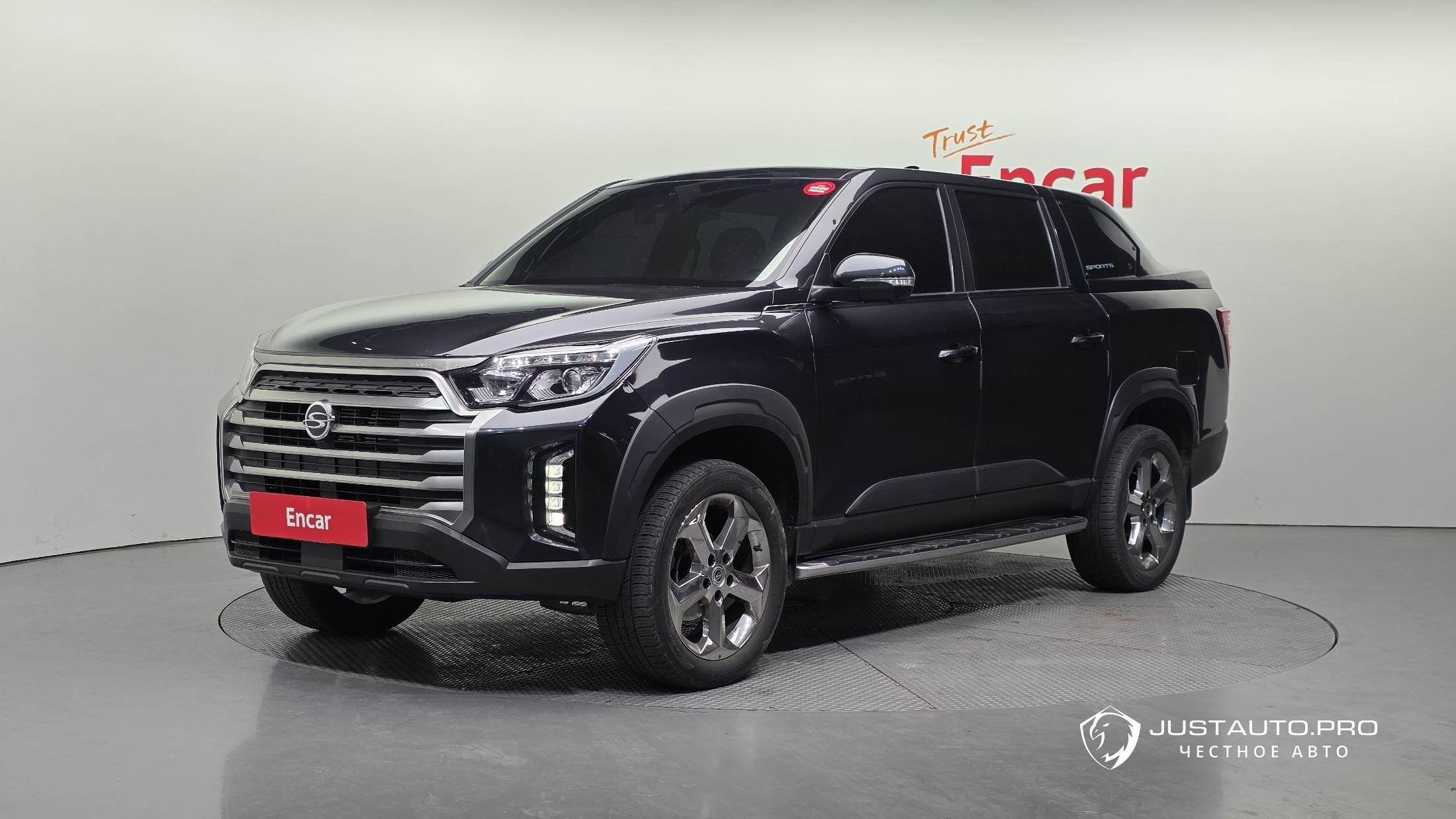 Автомобиль KG_Mobility_Ssangyong Rexton