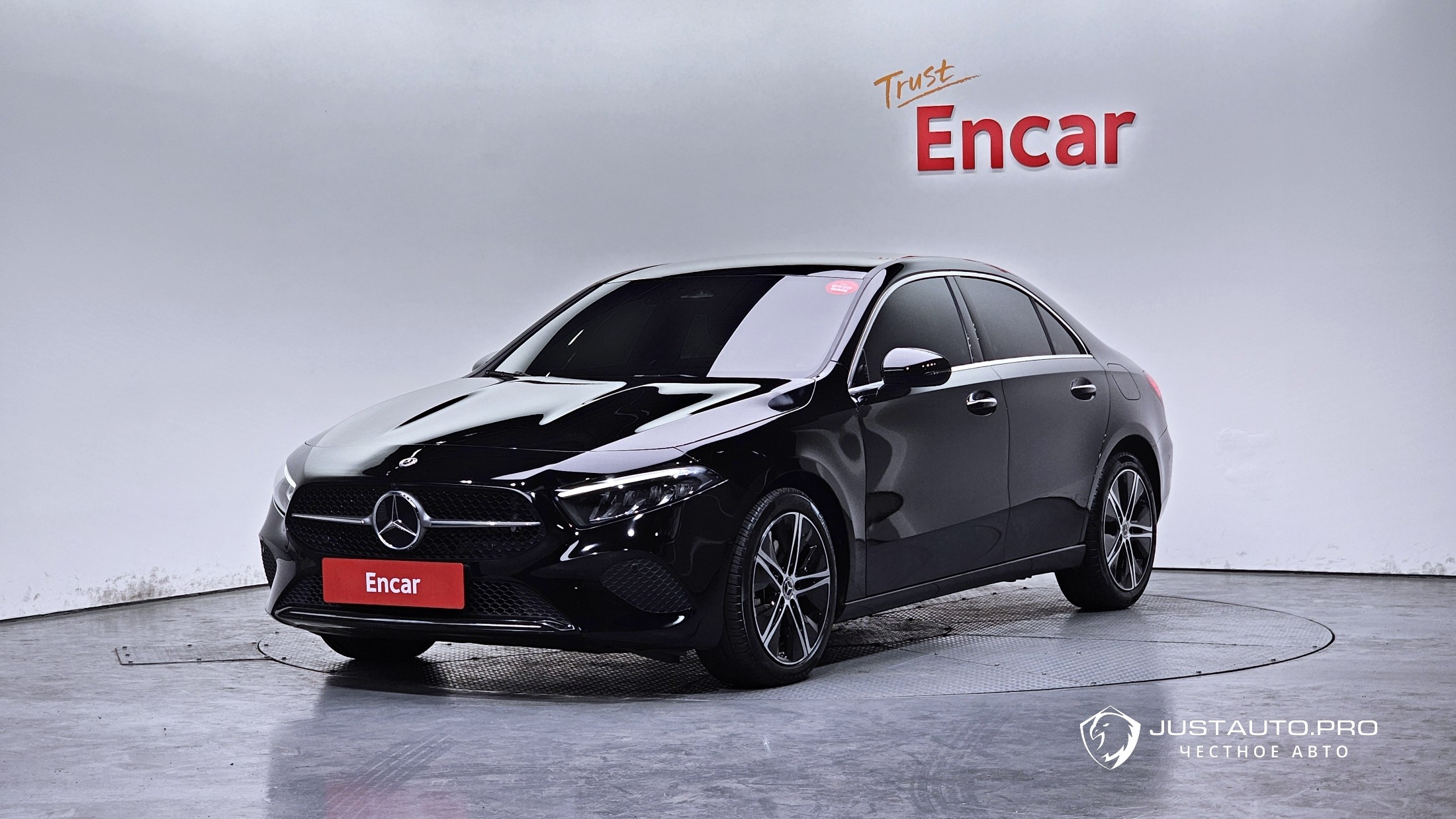 Автомобиль Mercedes-Benz A-Class