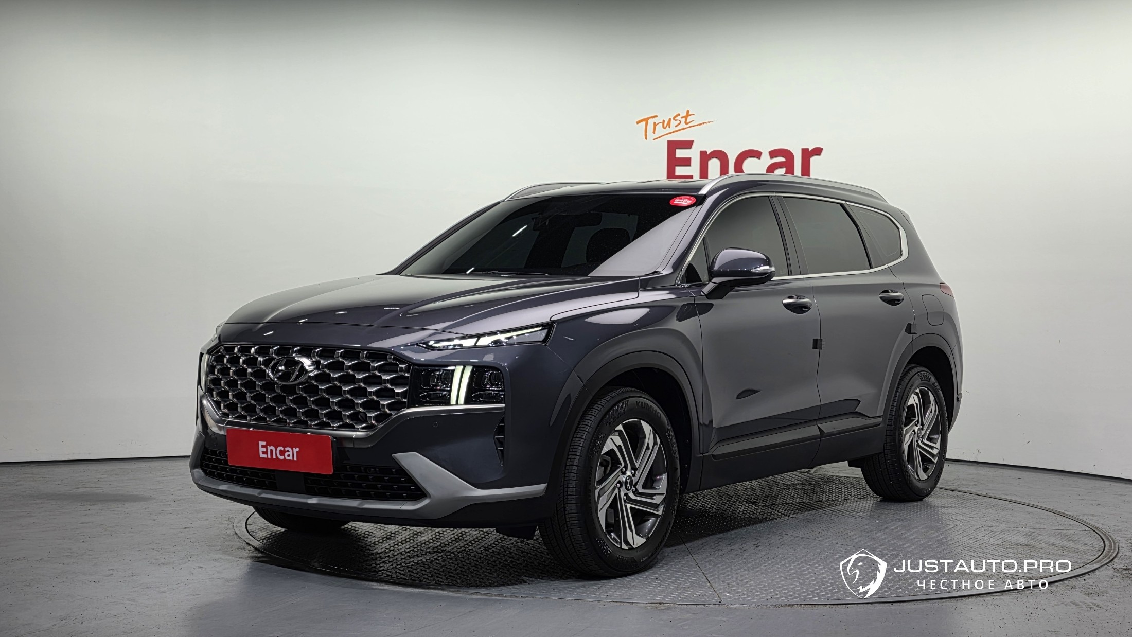 Автомобиль Hyundai Santafe