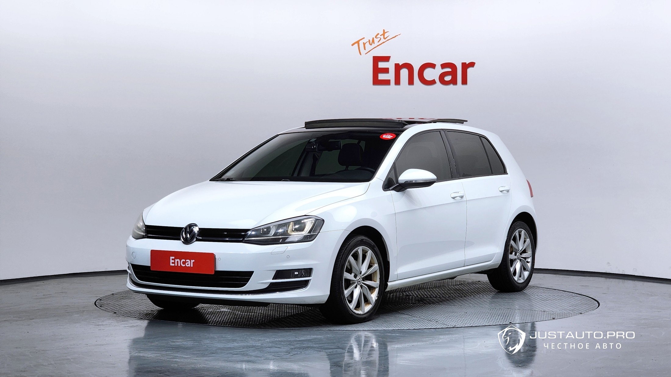 Автомобиль Volkswagen Golf