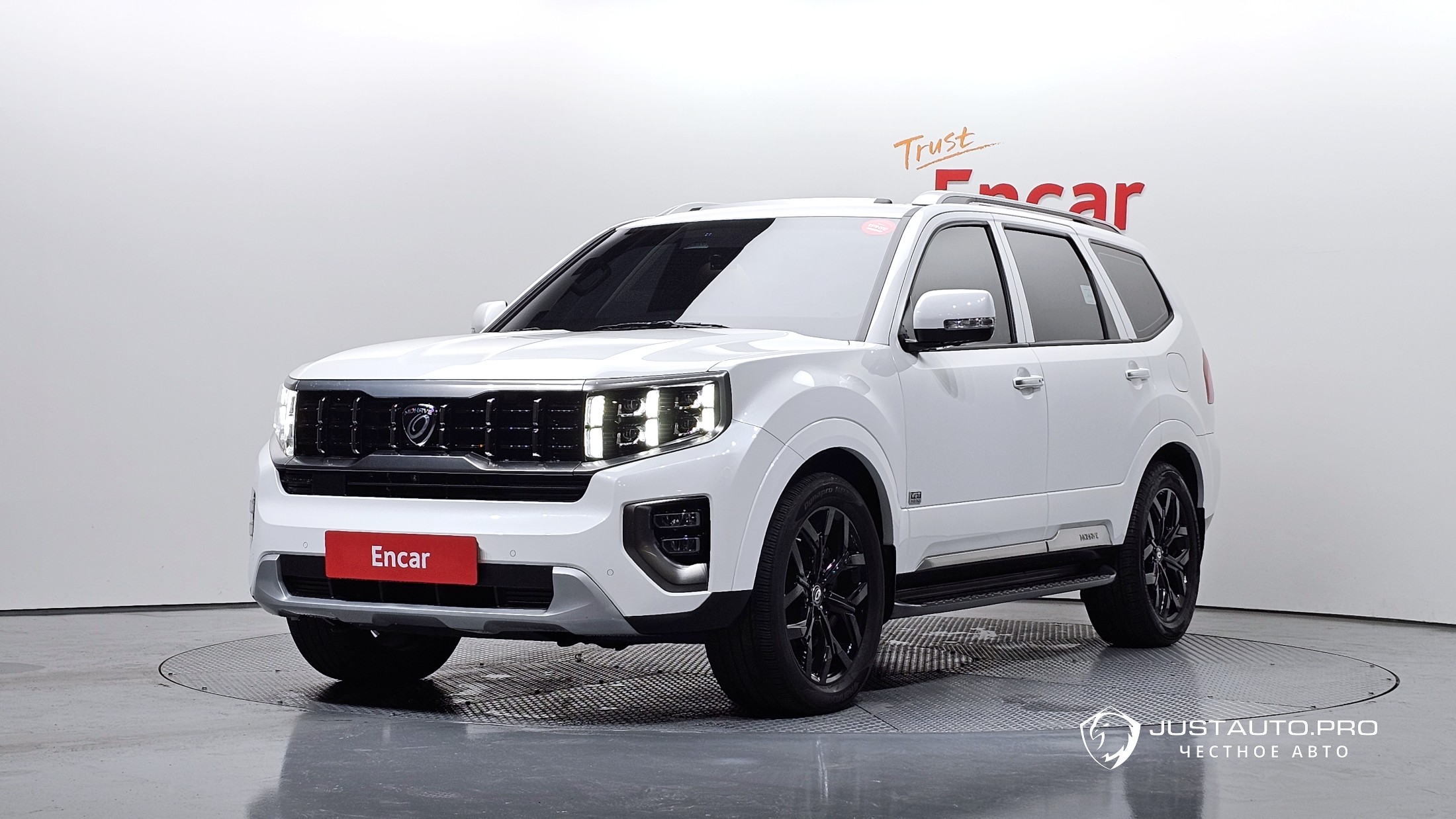 Автомобиль Kia Mohave
