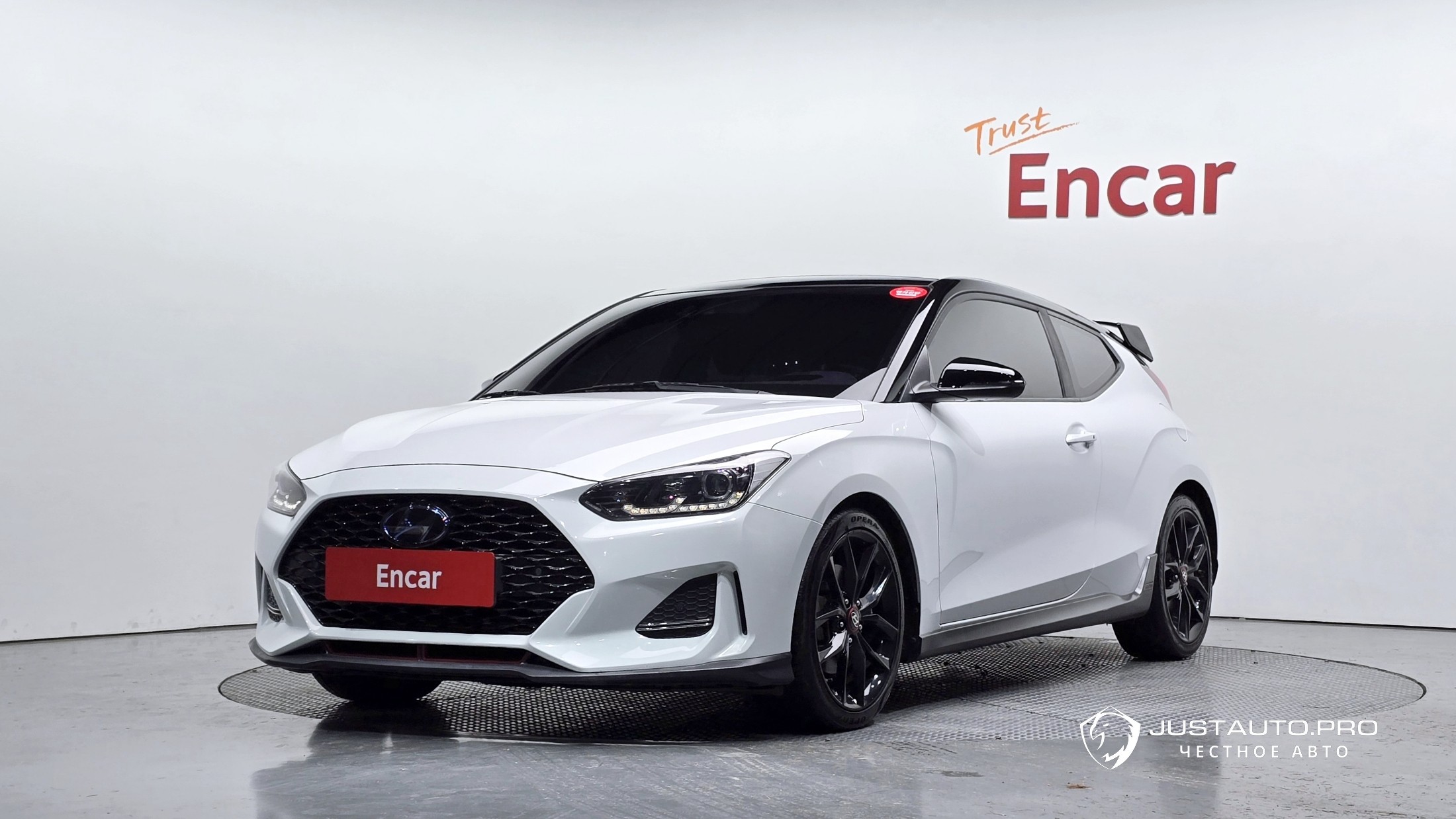 Автомобиль Hyundai Veloster