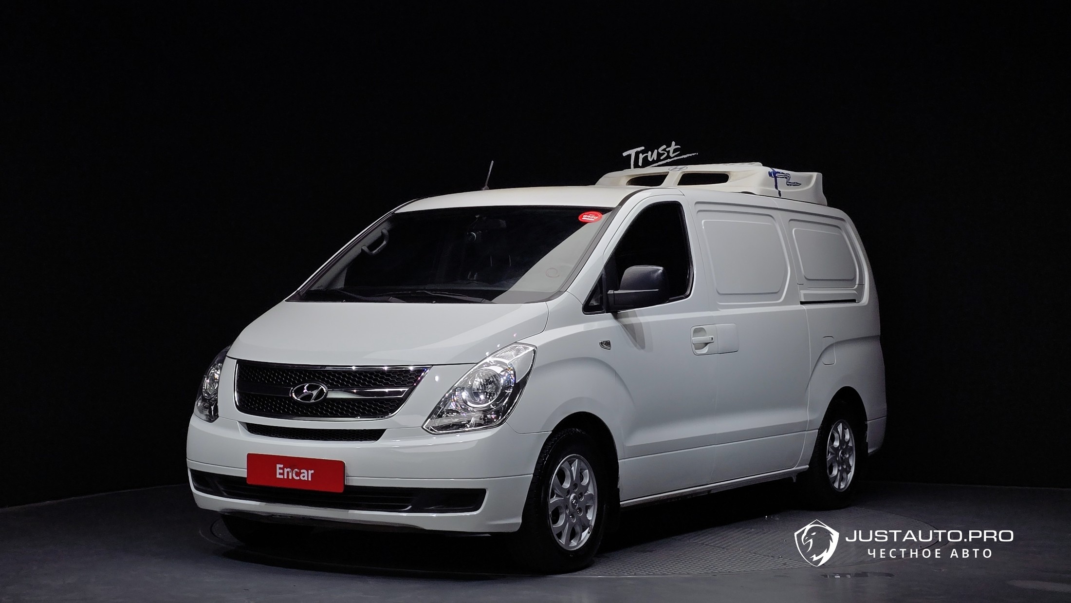 Автомобиль Hyundai Starex