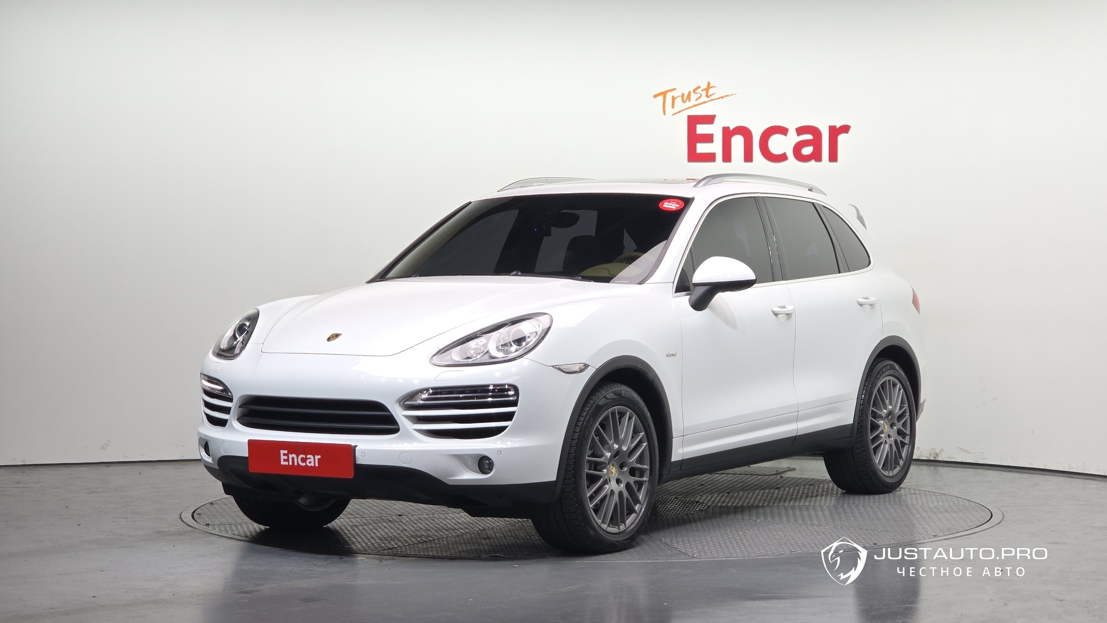 Автомобиль Porsche Cayenne
