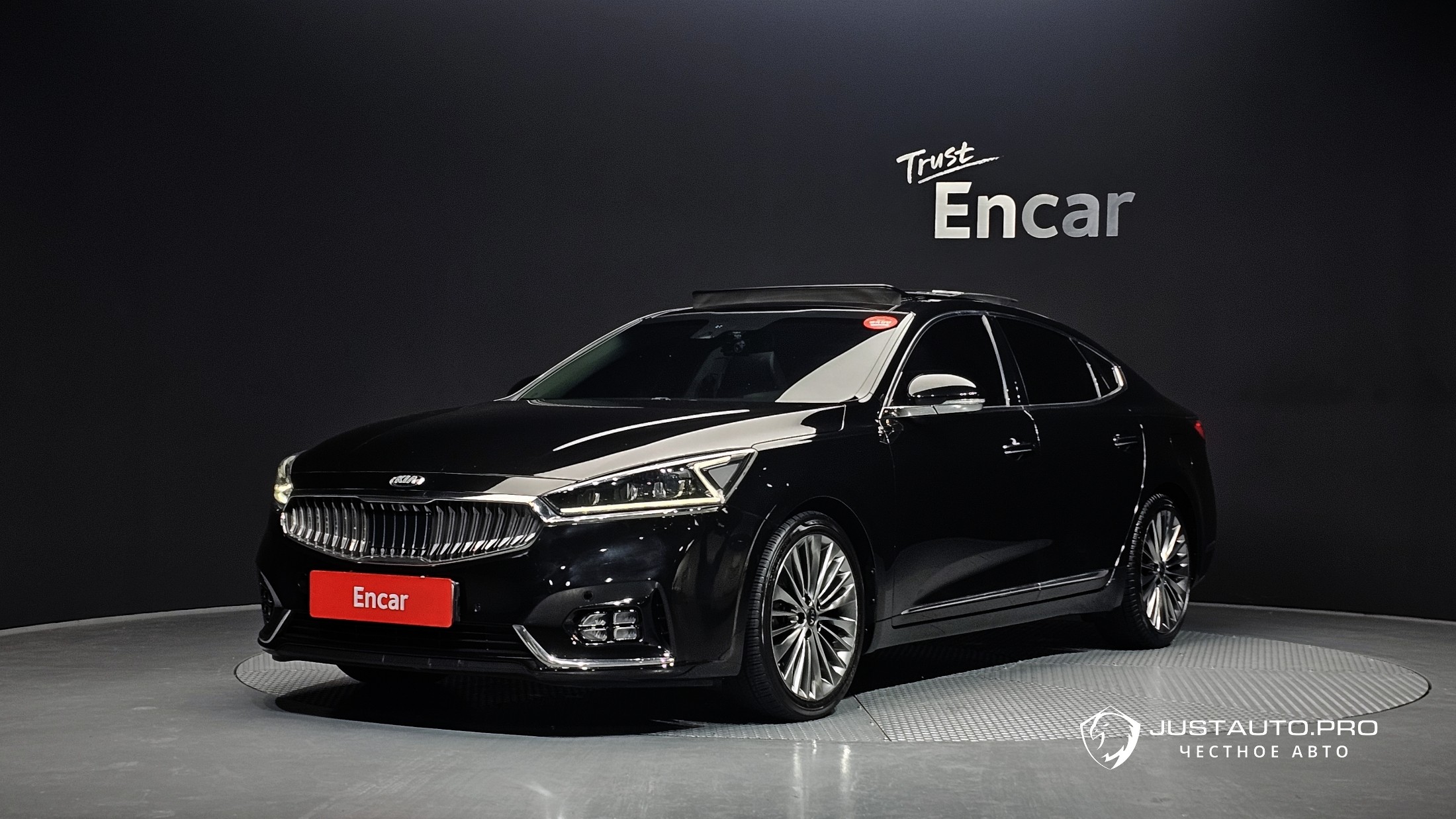 Автомобиль Kia K7