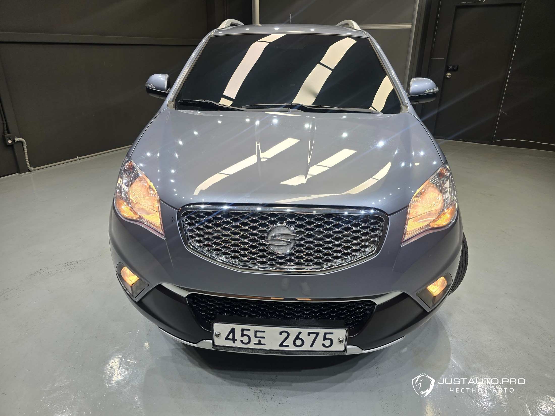 Автомобиль KG_Mobility_Ssangyong KORANDO