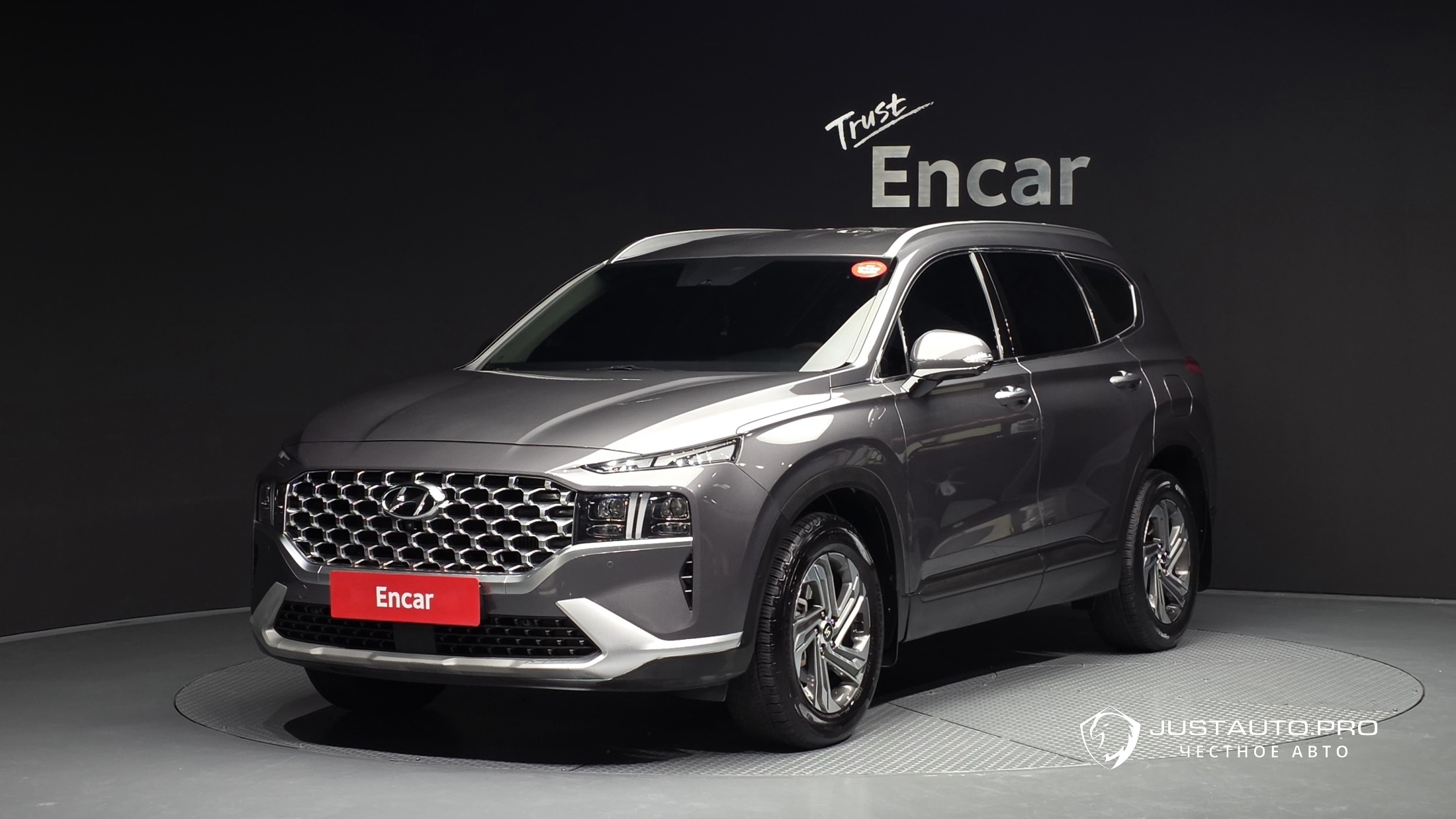 Автомобиль Hyundai Santafe