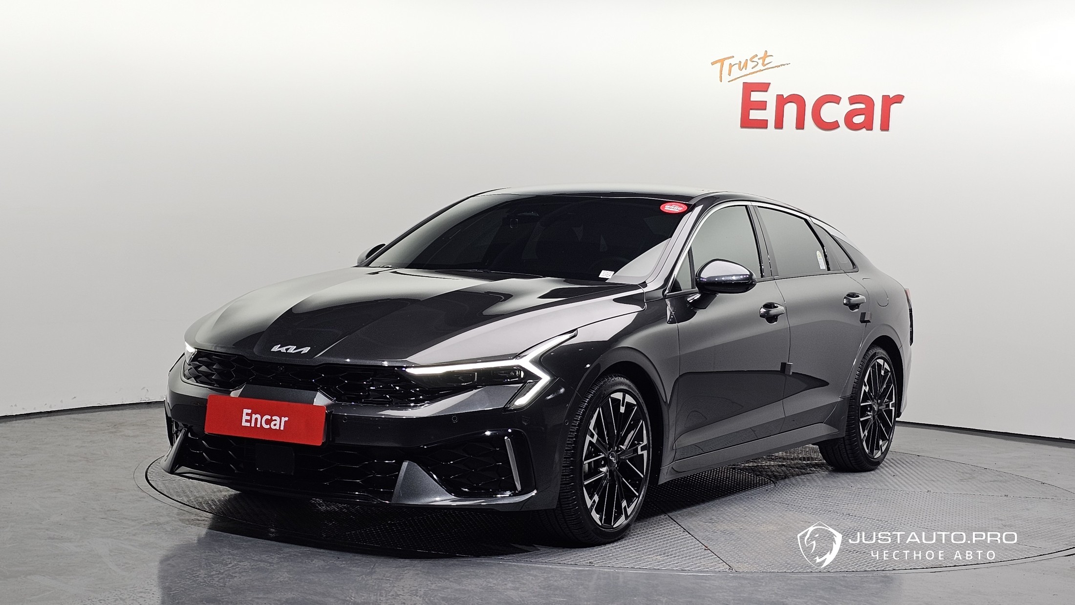 Автомобиль Kia K5