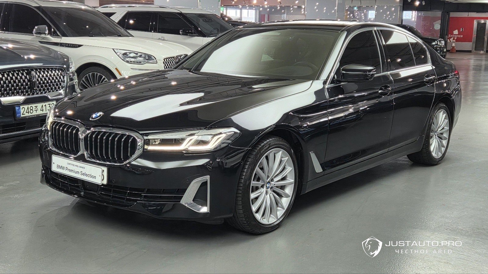 Автомобиль BMW 5-Series