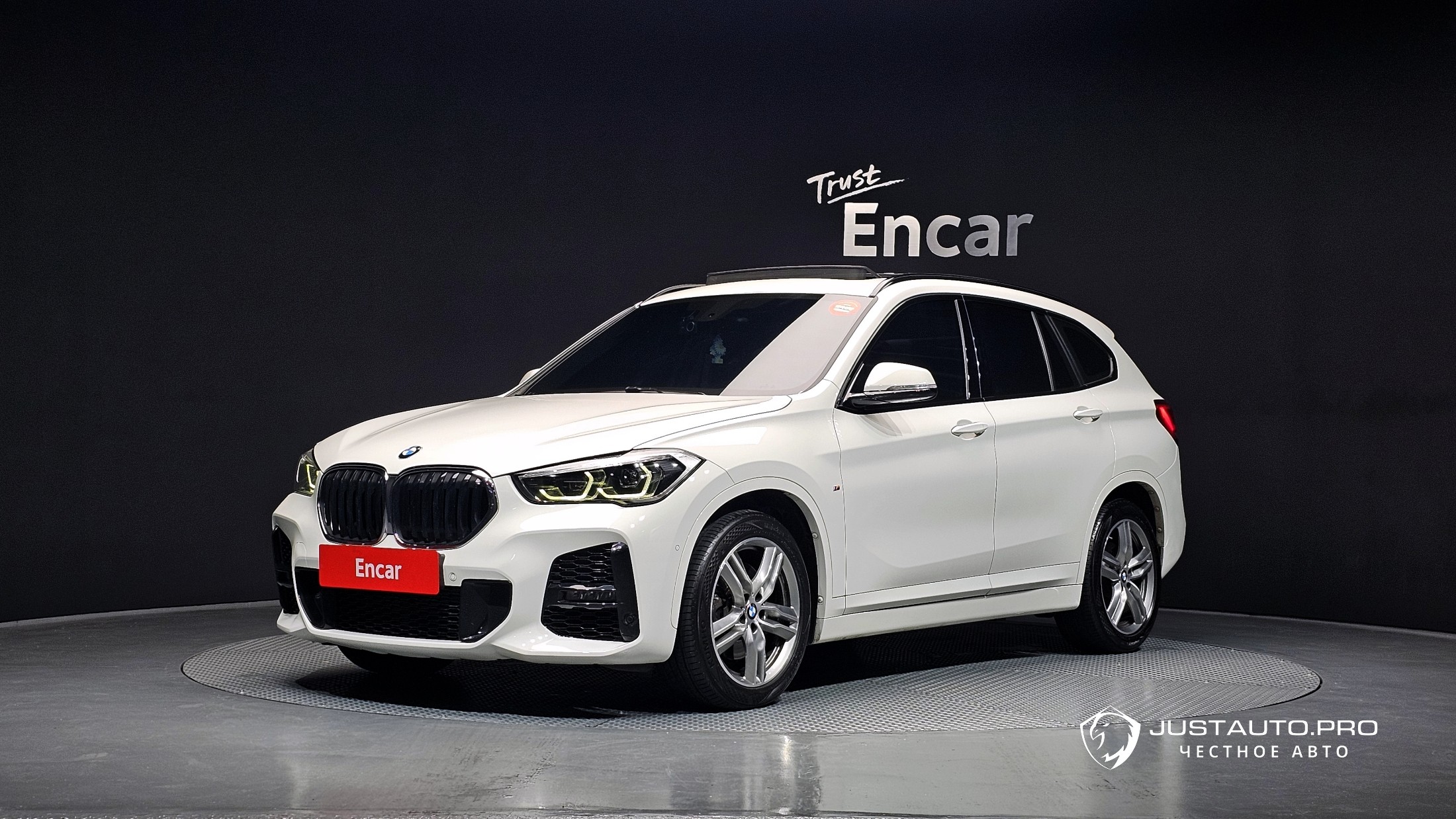 Автомобиль BMW X1