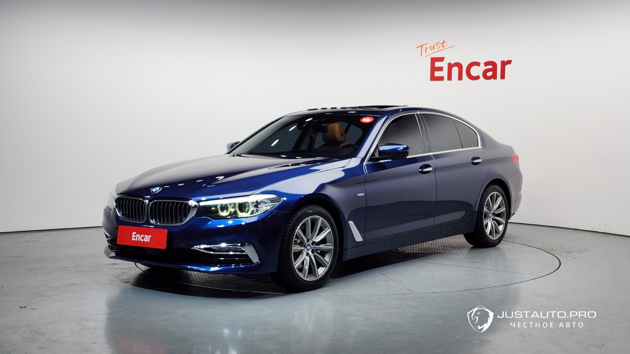 Автомобиль BMW 5-Series