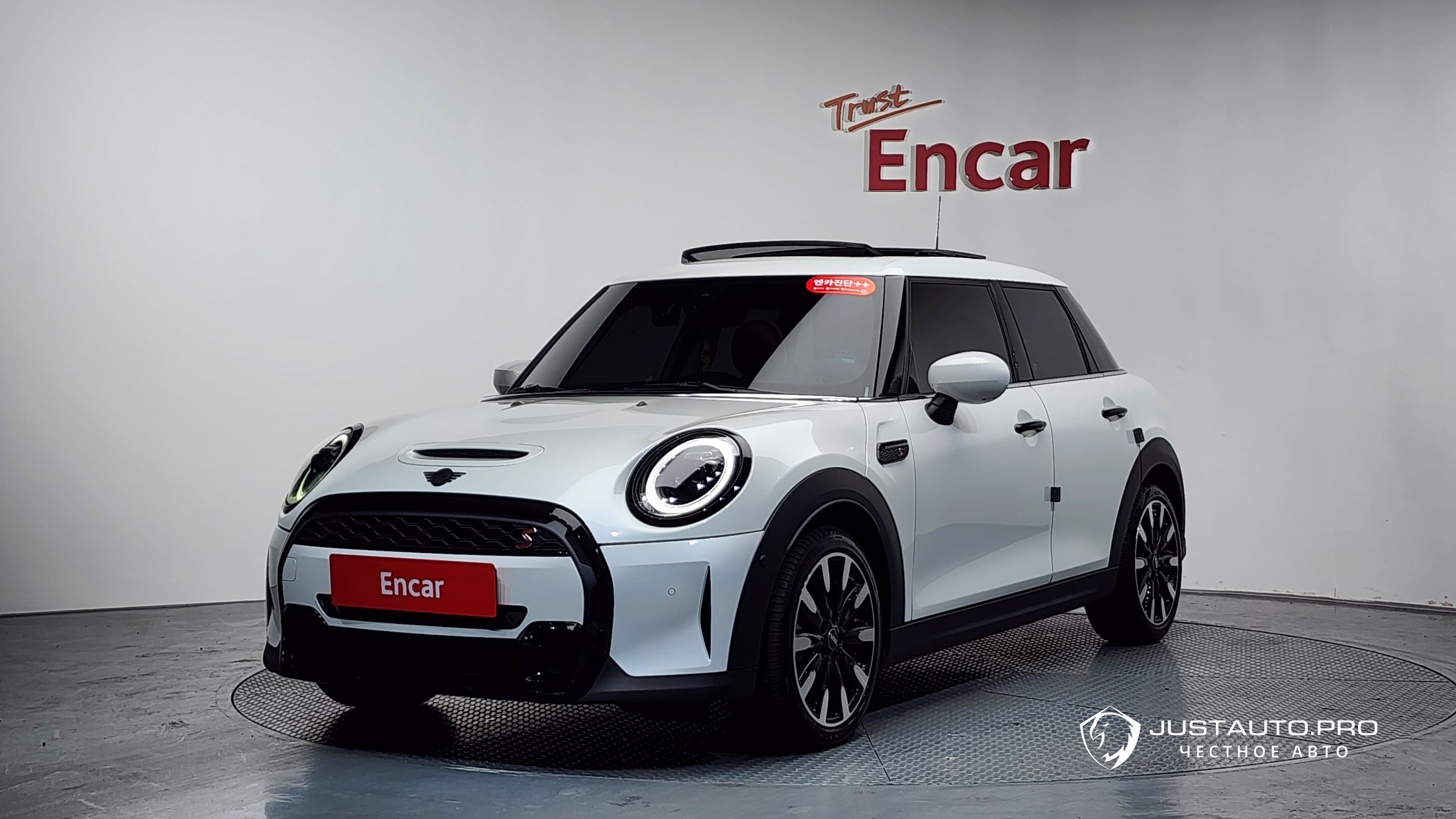 Автомобиль Mini Cooper