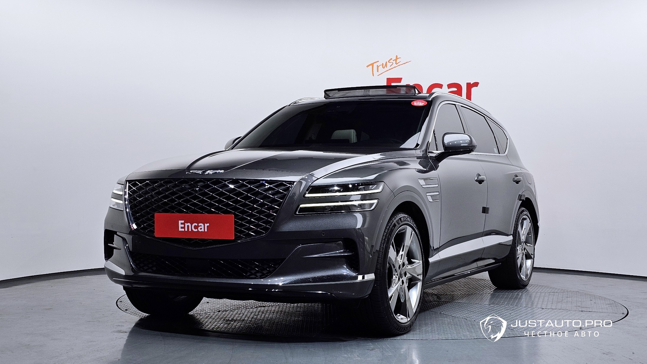 Автомобиль Genesis GV80
