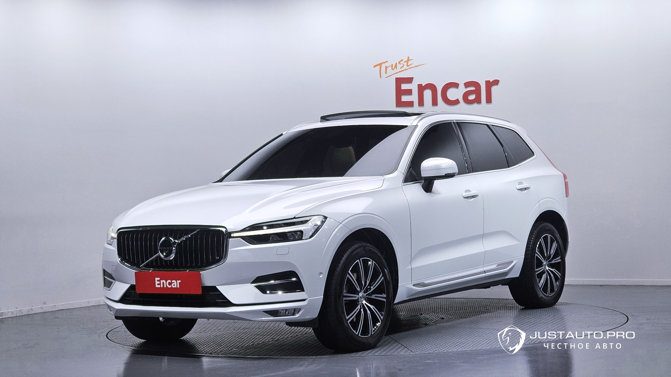 Автомобиль Volvo XC60