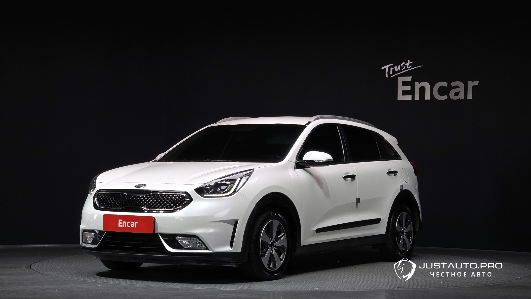 Автомобиль Kia Niro