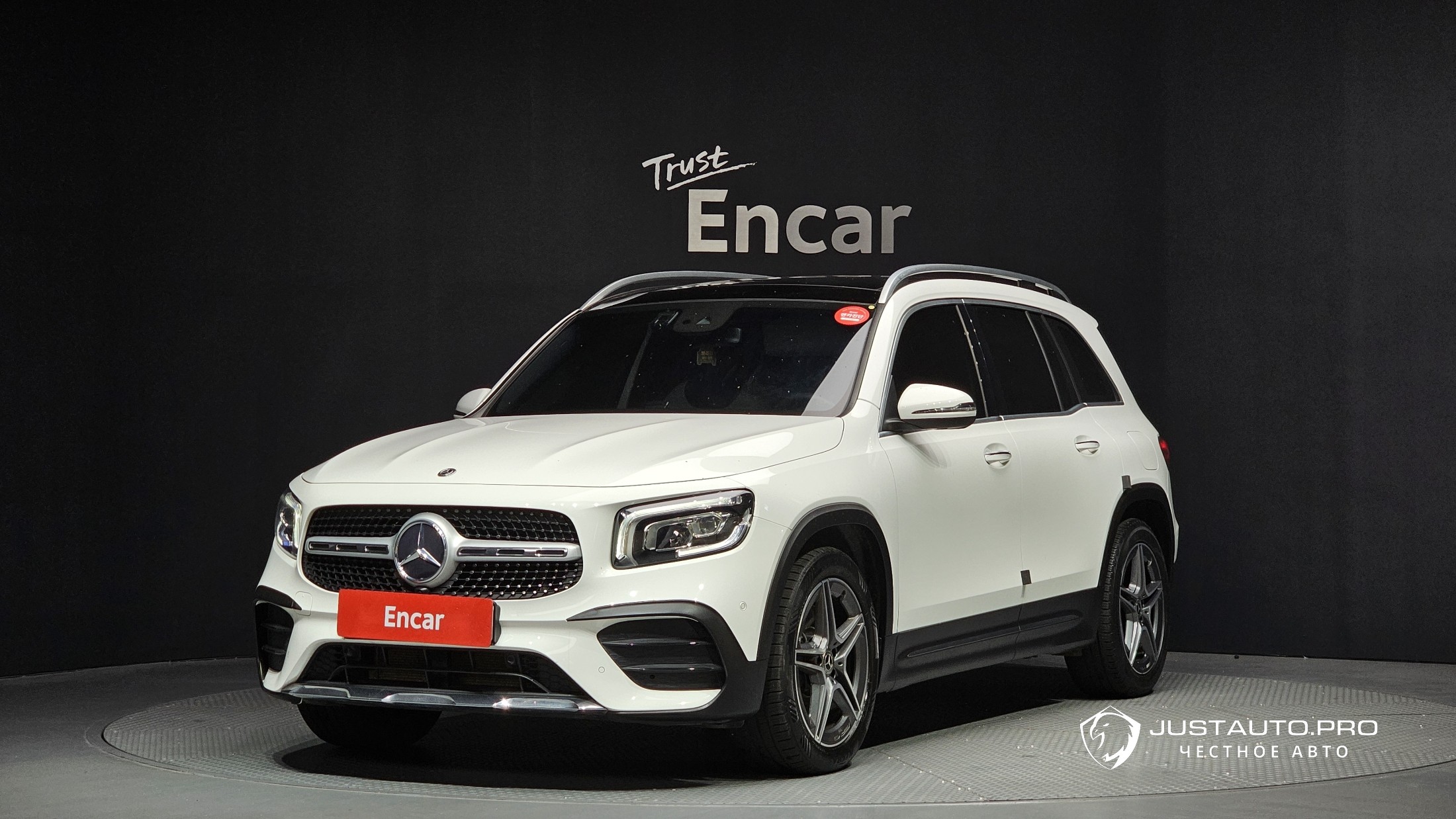 Автомобиль Mercedes-Benz GLB-Class
