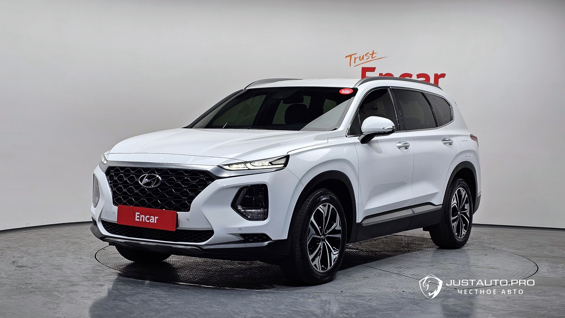 Автомобиль Hyundai Santafe