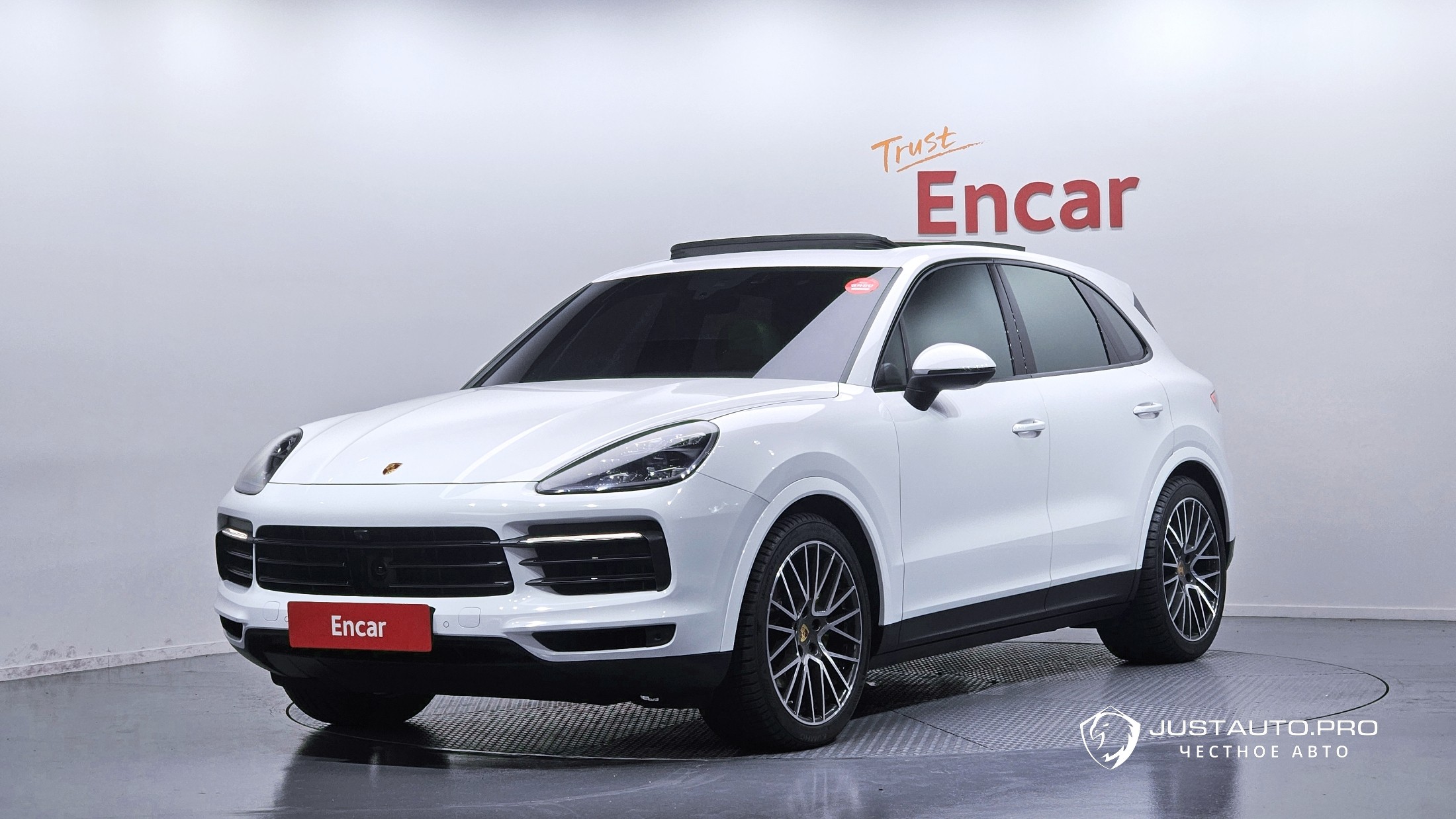 Автомобиль Porsche Cayenne