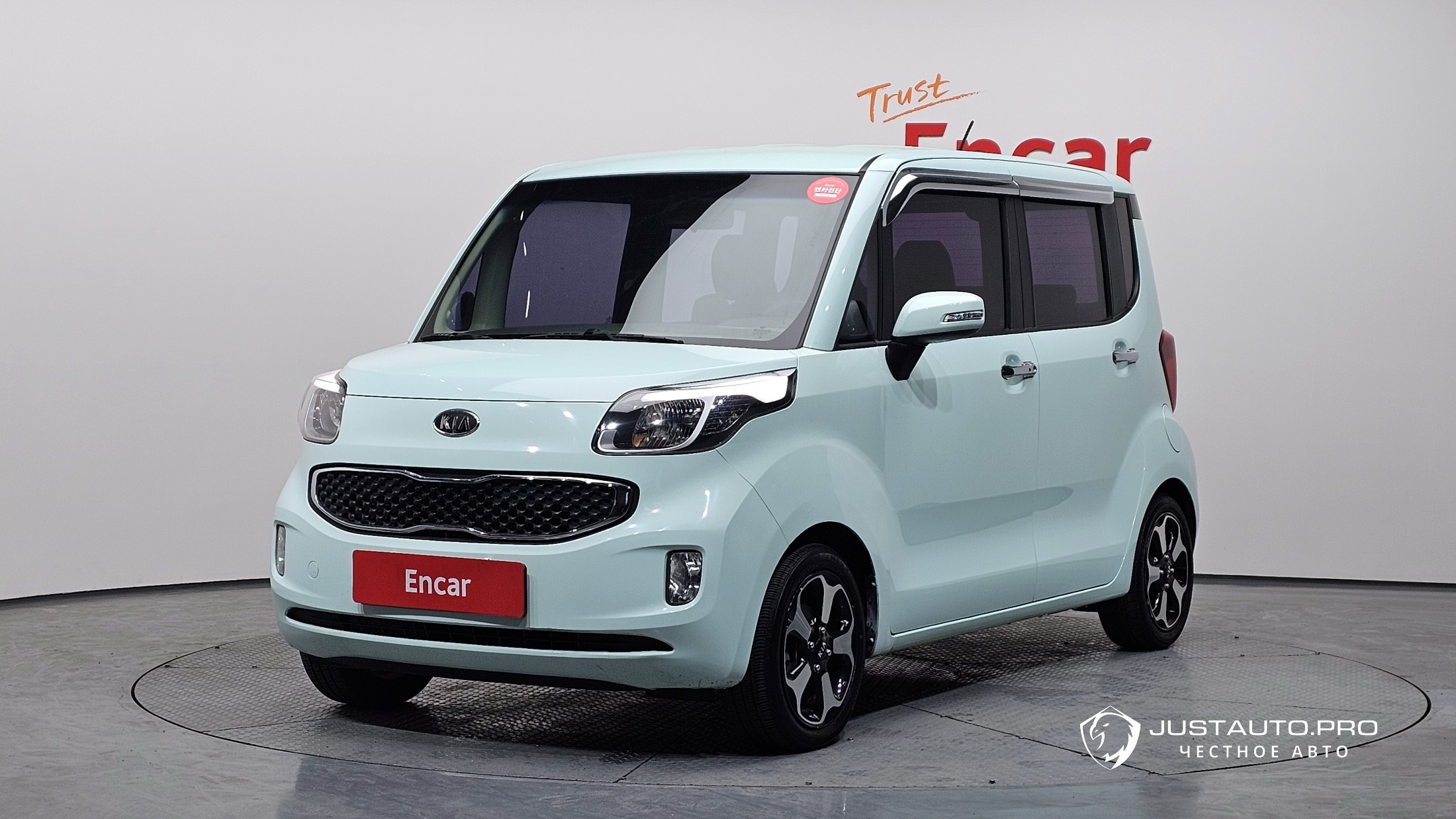 Автомобиль Kia RAY
