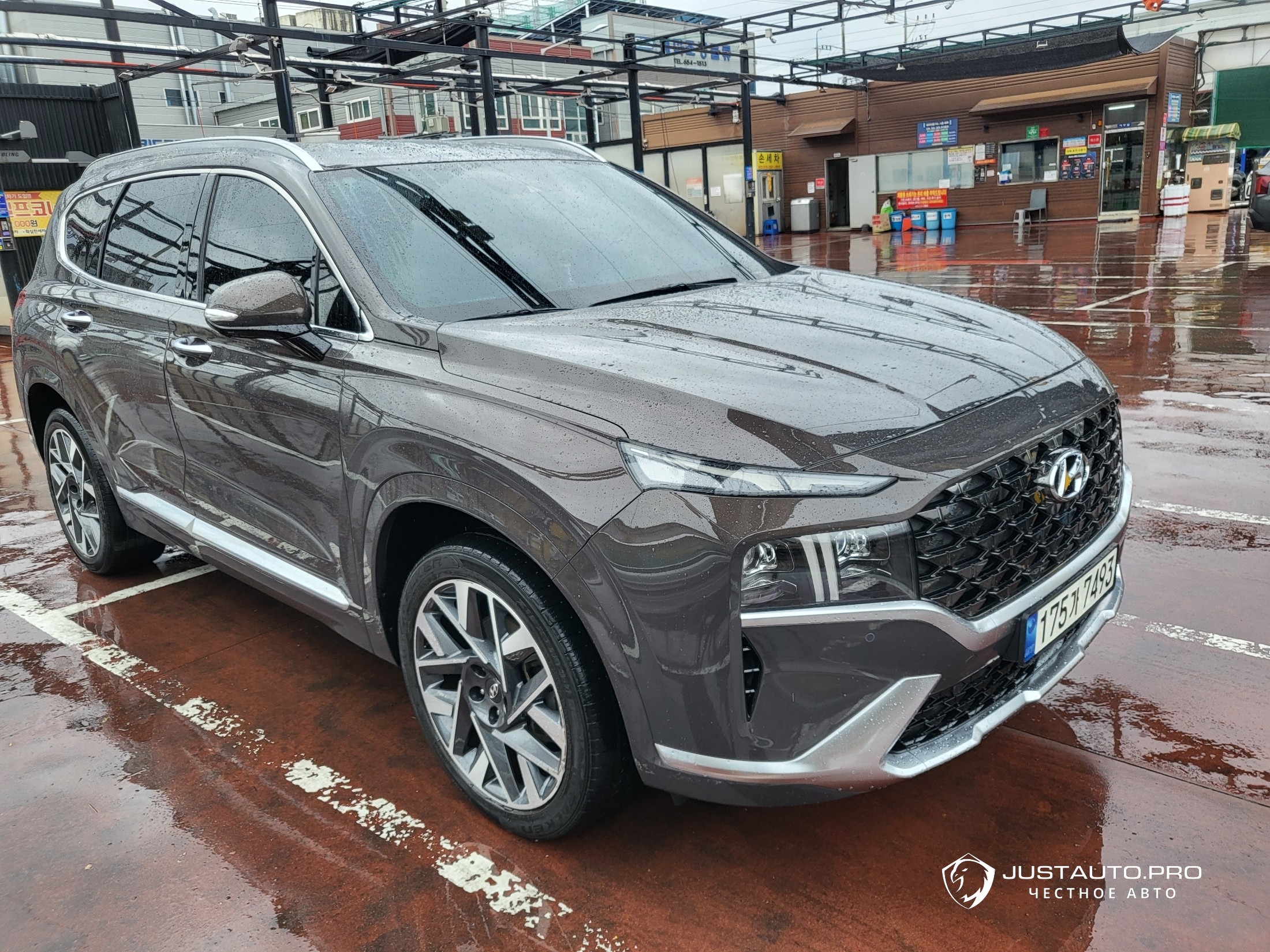 Автомобиль Hyundai Santafe