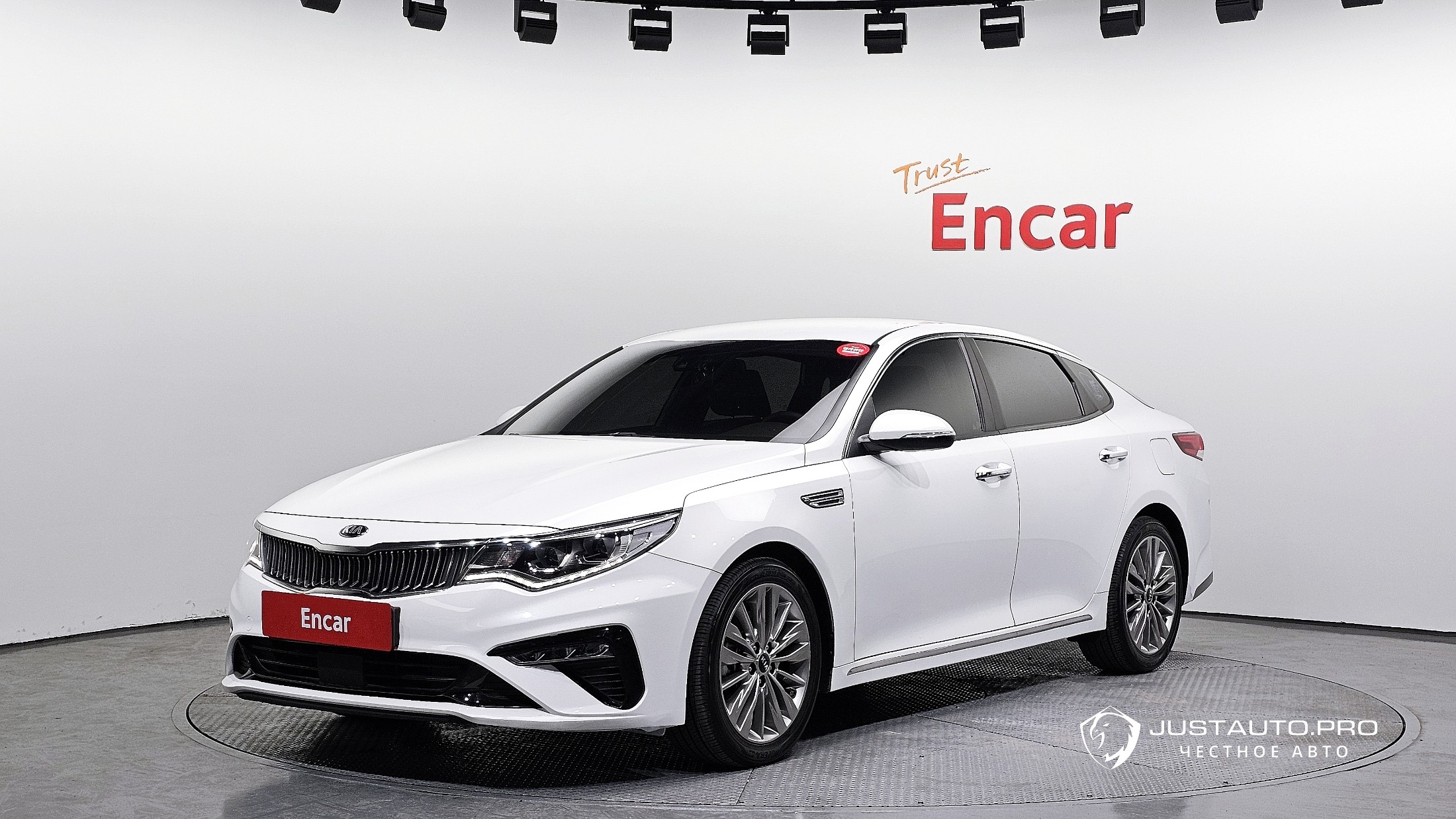 Автомобиль Kia K5