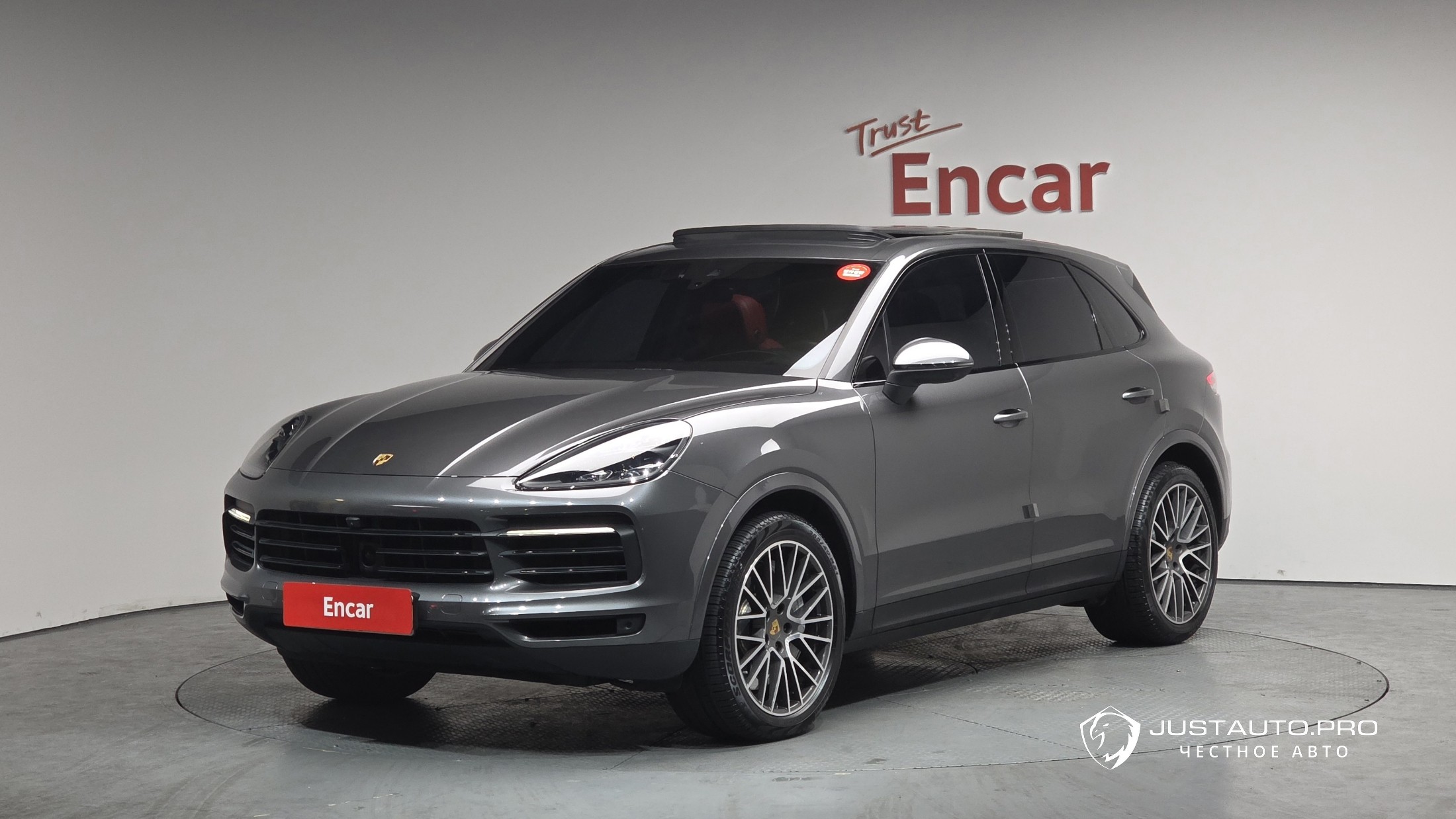 Автомобиль Porsche Cayenne