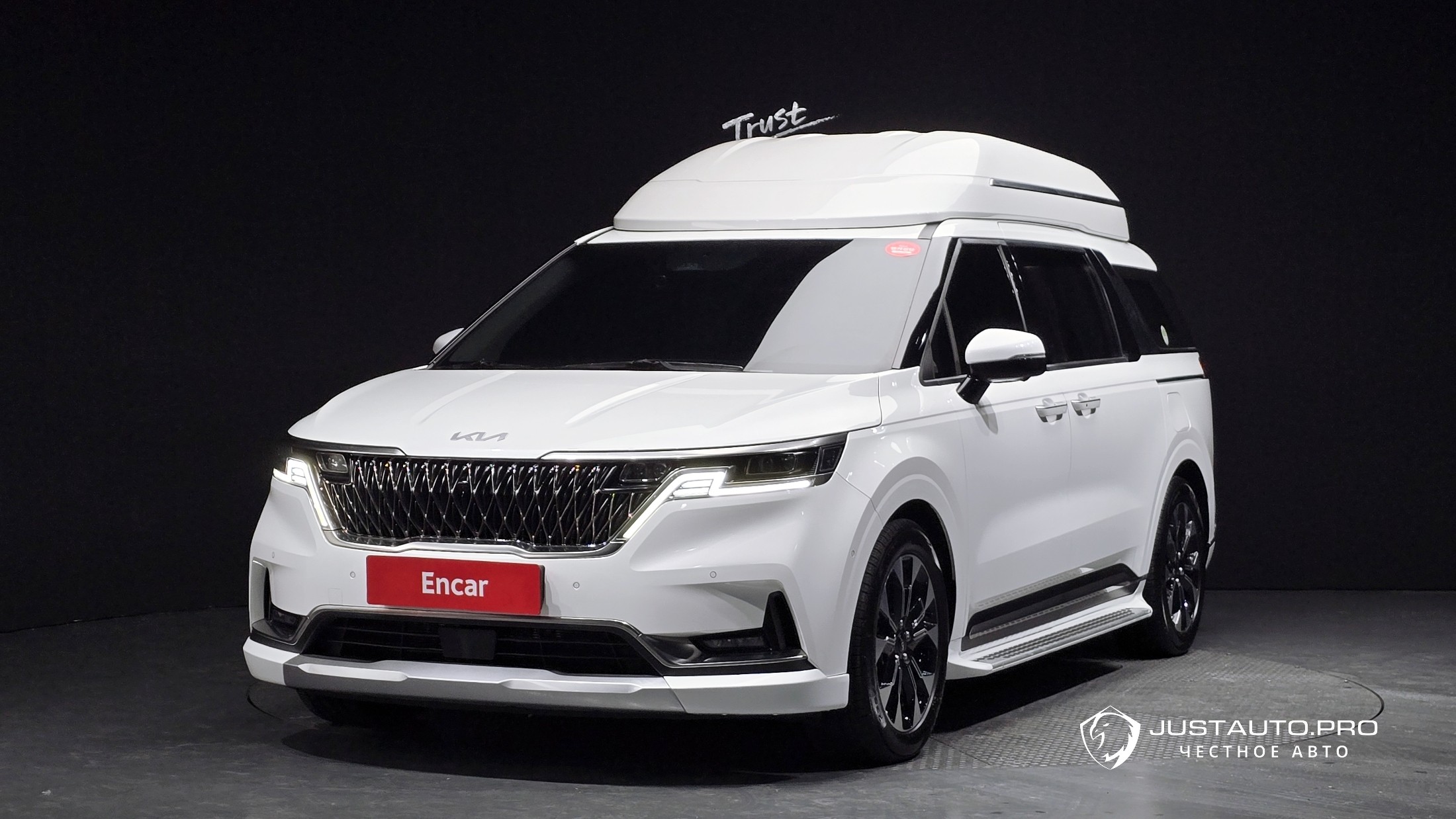 Автомобиль Kia Canival