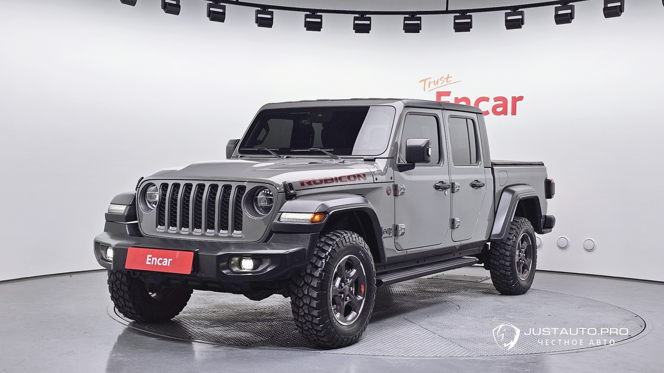Автомобиль Jeep Gladiator