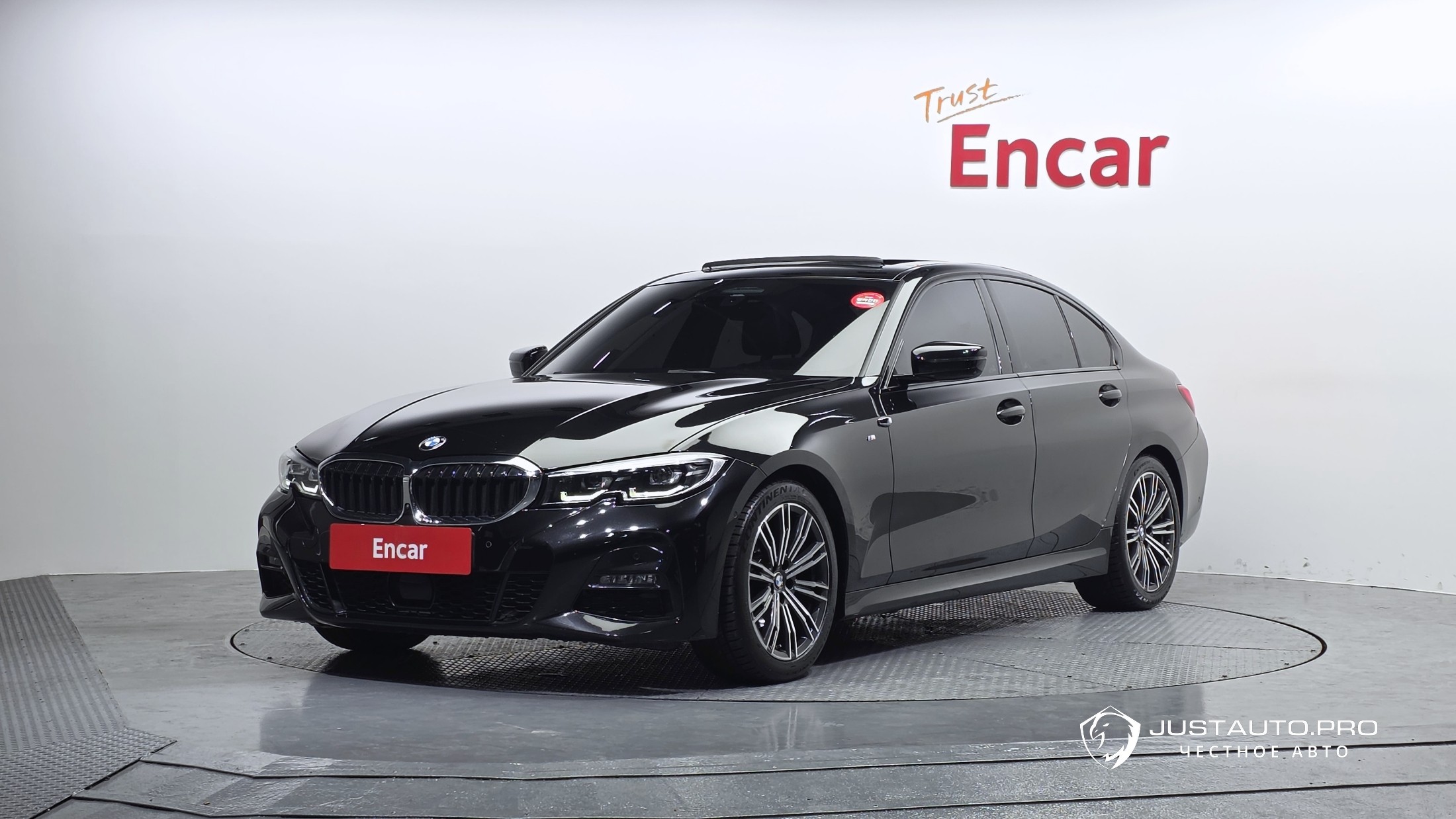 Автомобиль BMW 3-Series