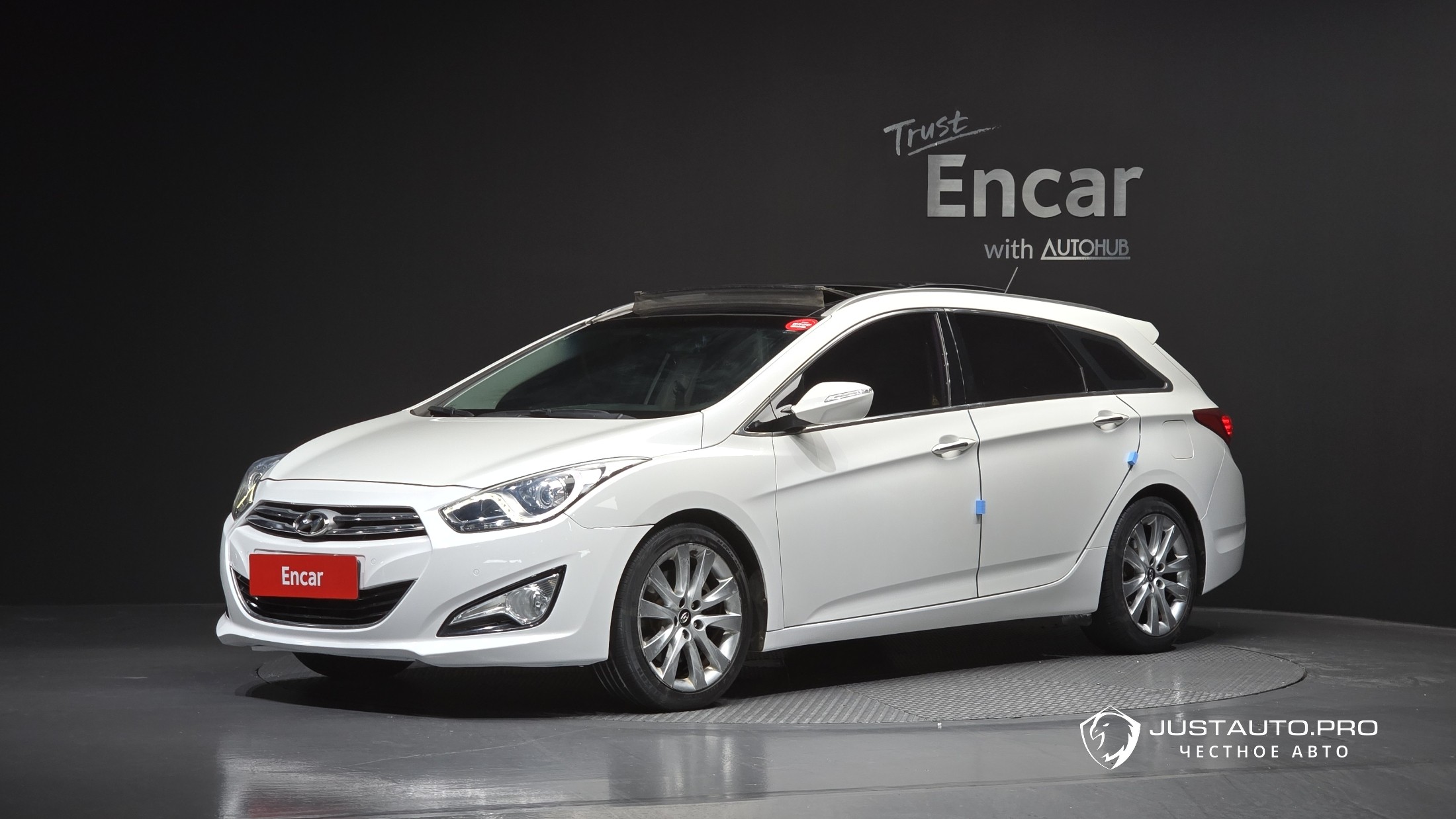 Автомобиль Hyundai i40