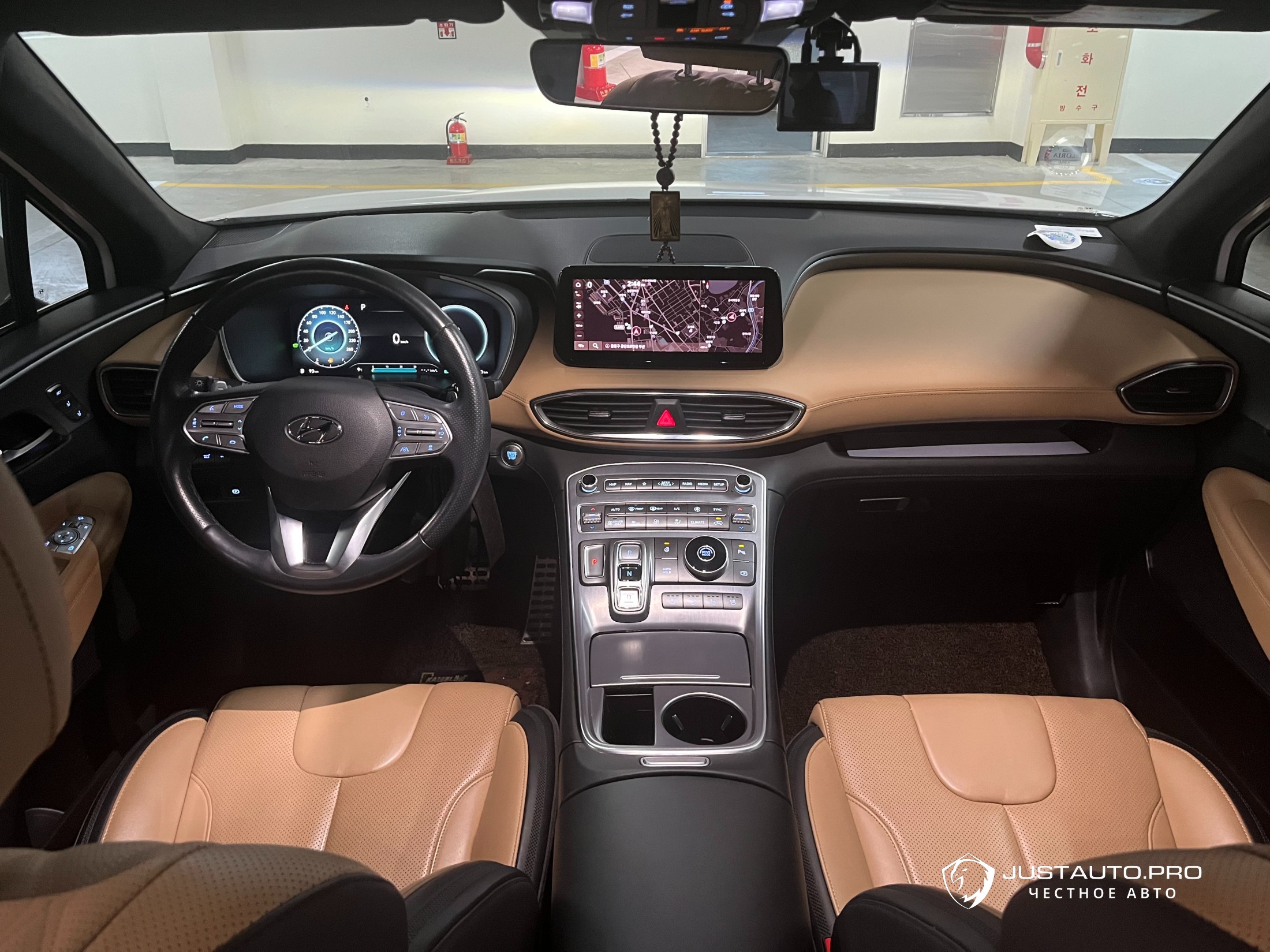 Автомобиль Hyundai Santafe