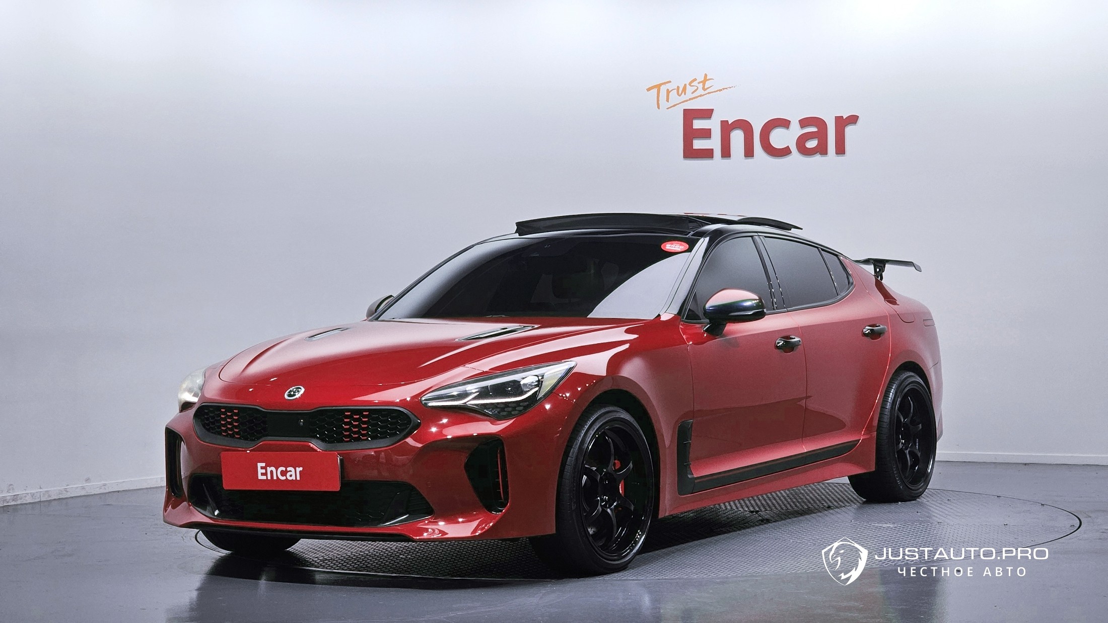 Автомобиль Kia Stinger