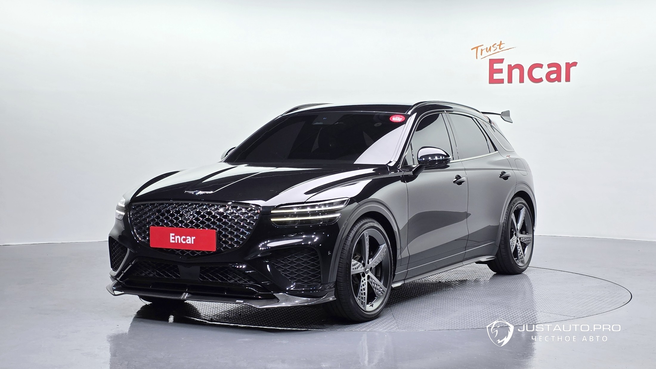 Автомобиль Genesis GV70