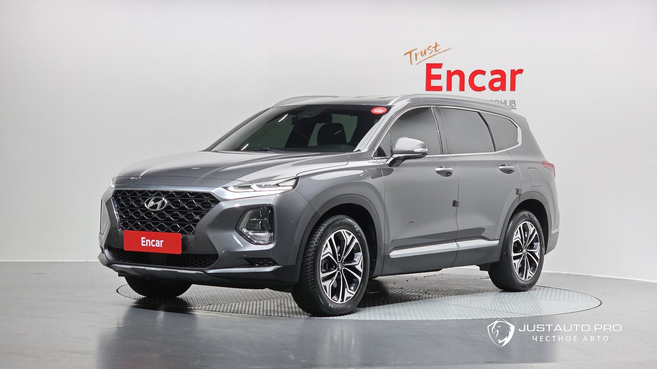 Автомобиль Hyundai Santafe