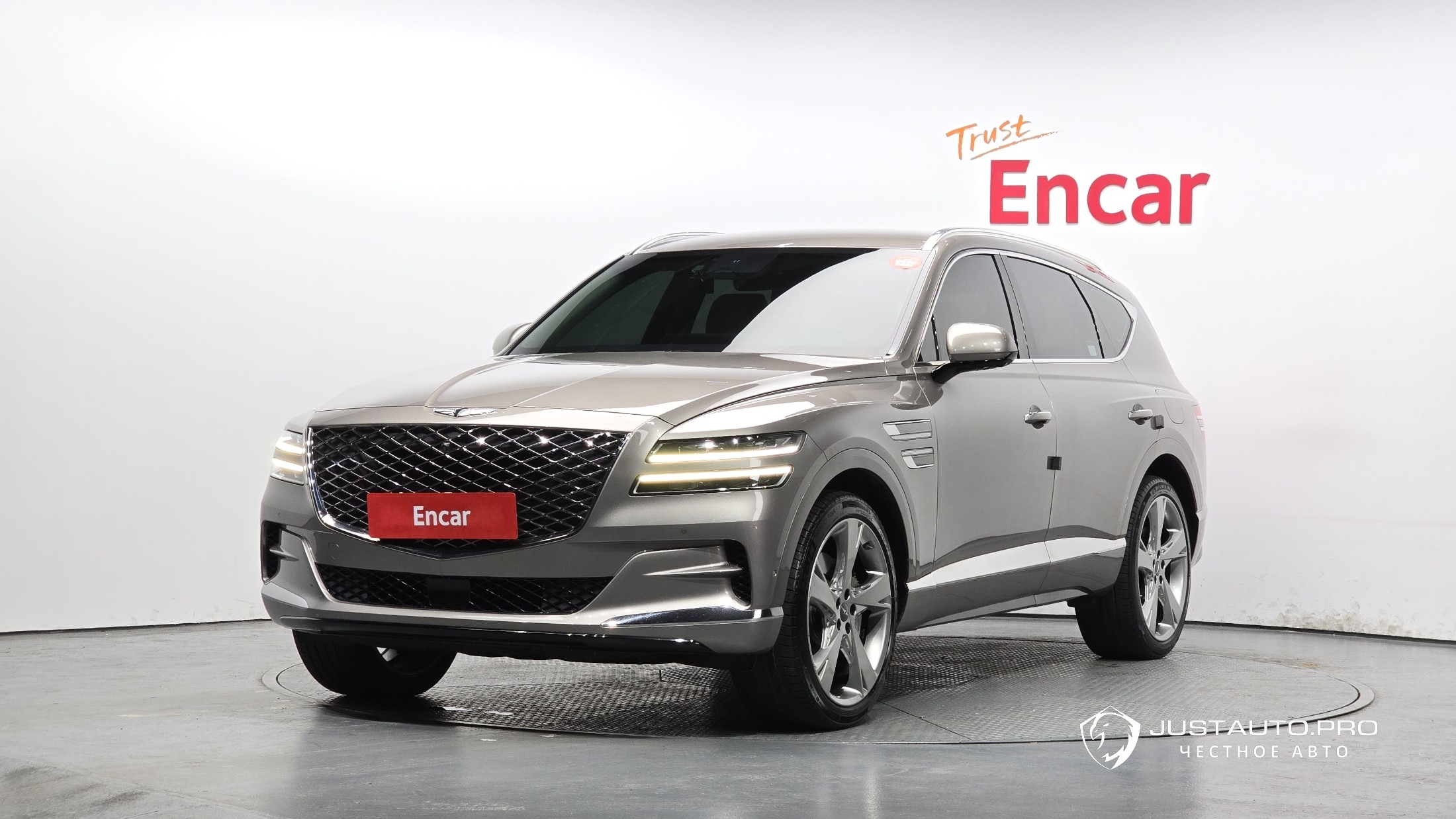 Автомобиль Genesis GV80