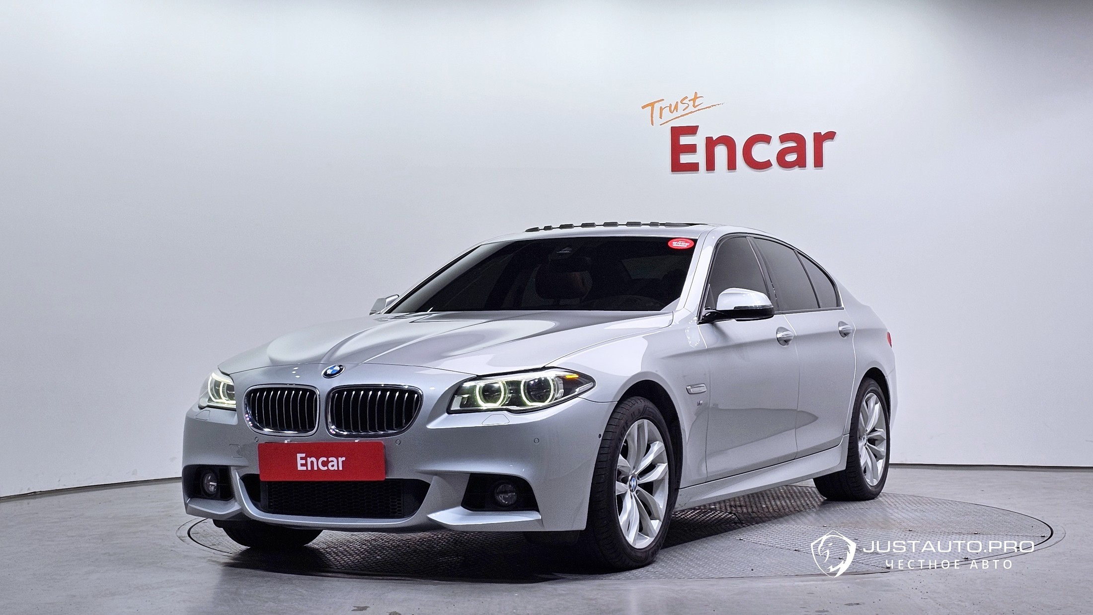 Автомобиль BMW 5-Series