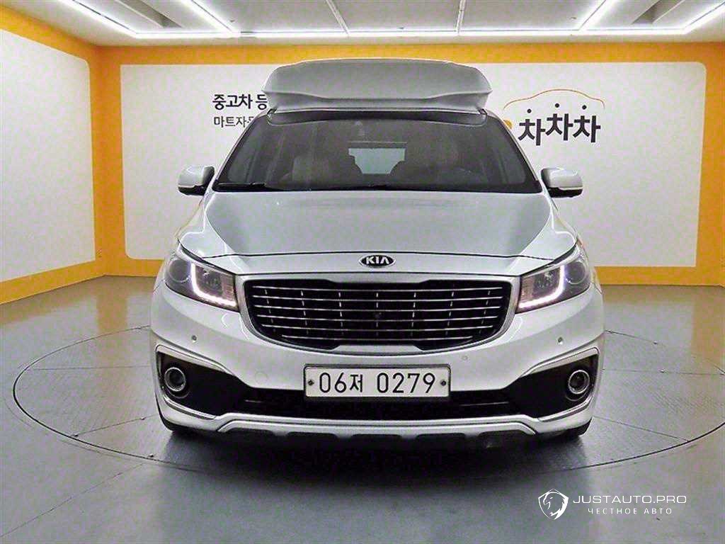 Автомобиль Kia Canival