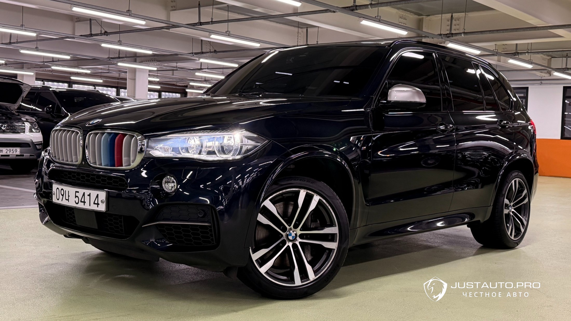 Автомобиль BMW X5