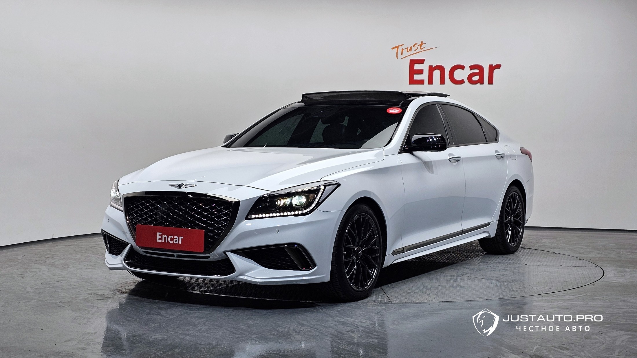 Автомобиль Genesis G80