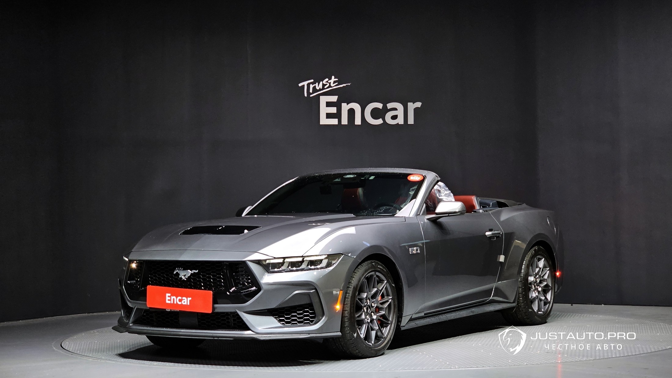 Автомобиль Ford Mustang