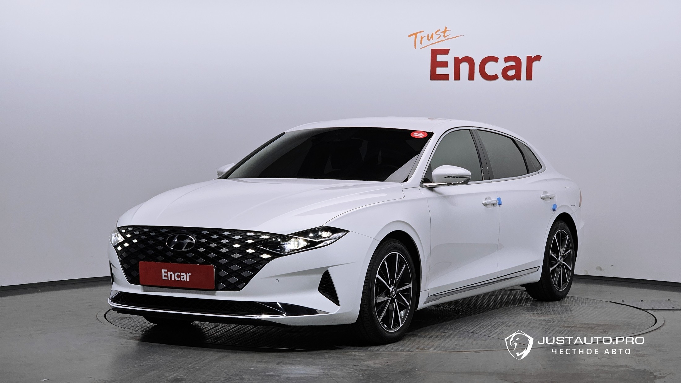 Автомобиль Hyundai Grandeur