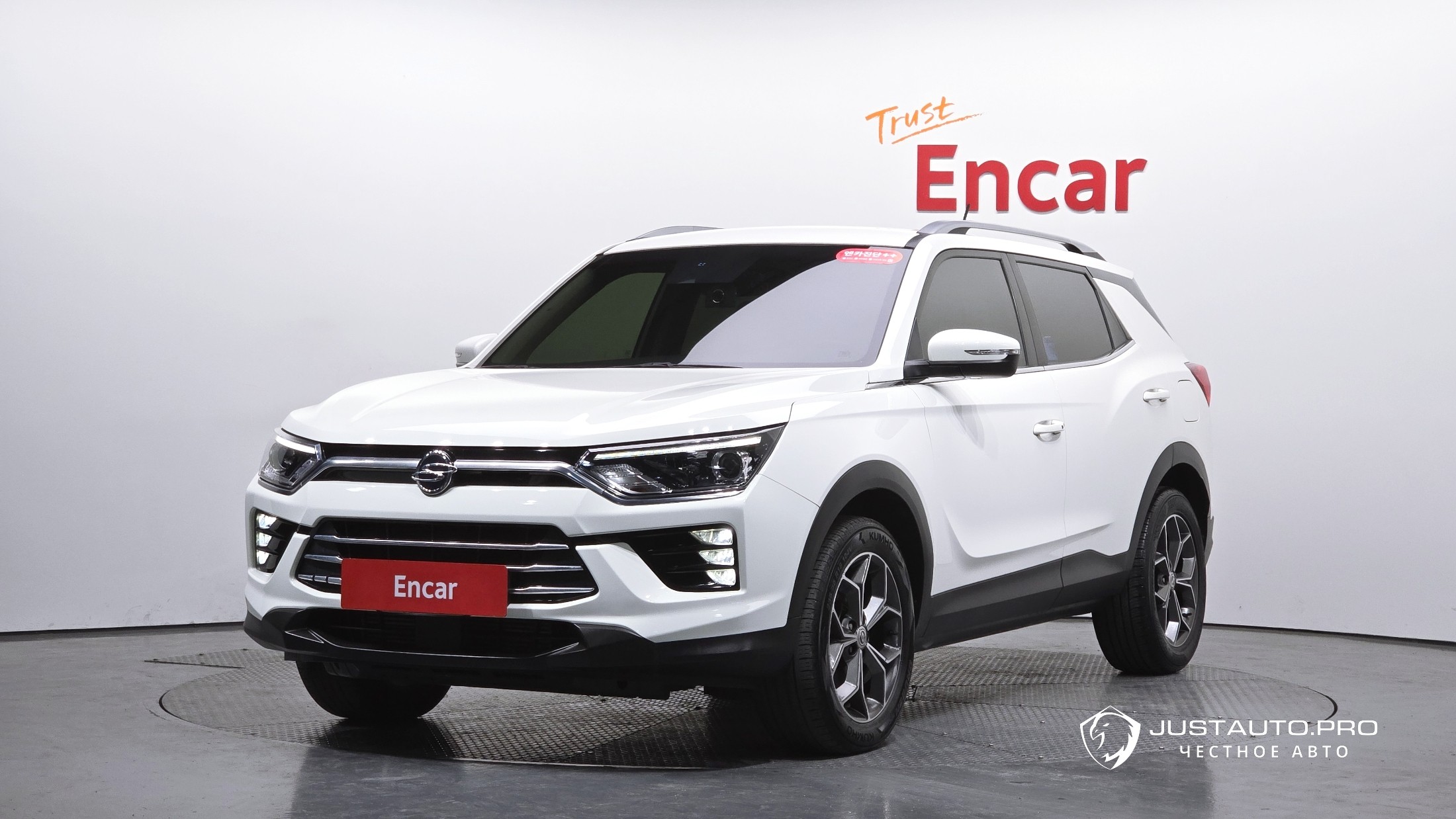 Автомобиль KG_Mobility_Ssangyong KORANDO