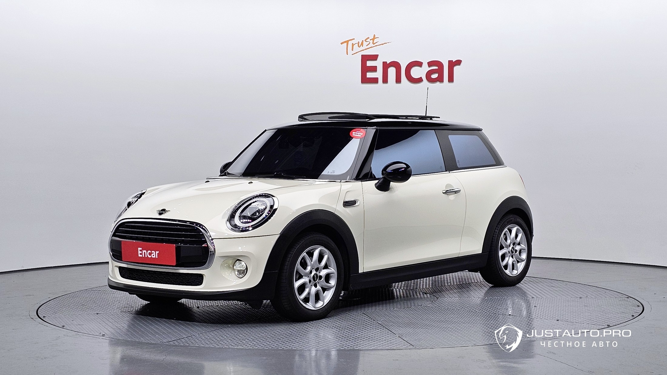 Автомобиль Mini Cooper