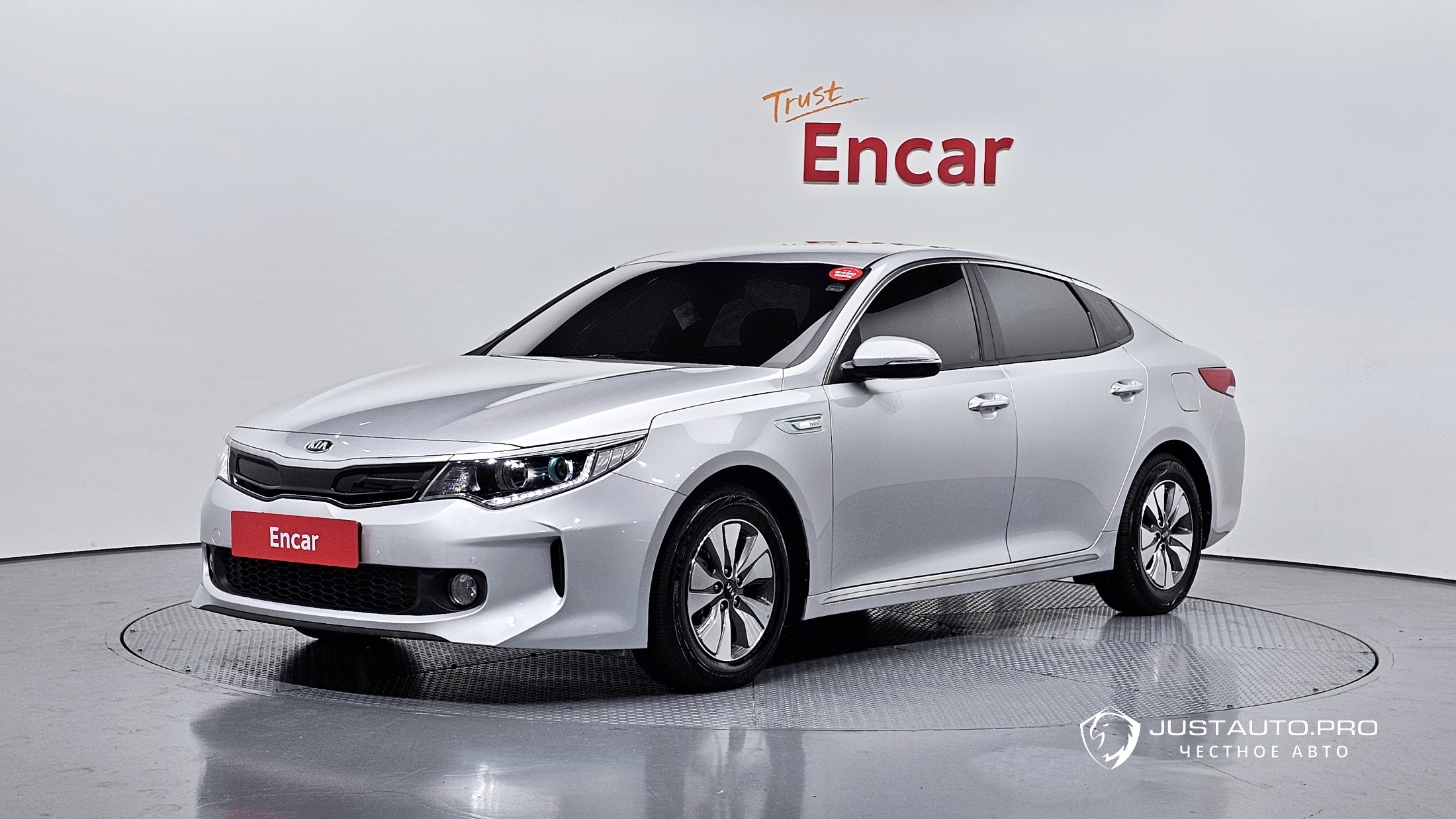 Автомобиль Kia K5