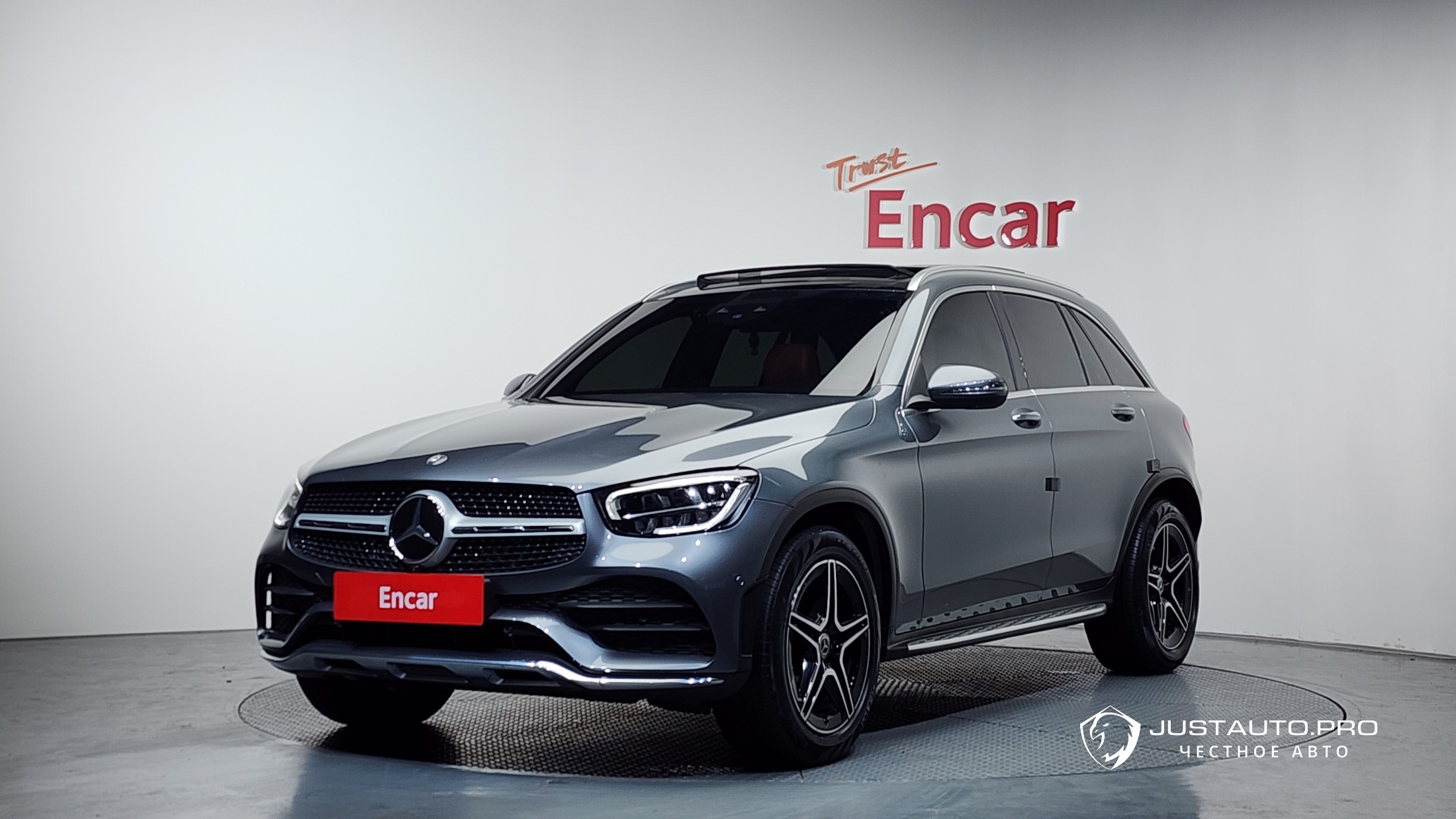 Автомобиль Mercedes-Benz GLC-Class