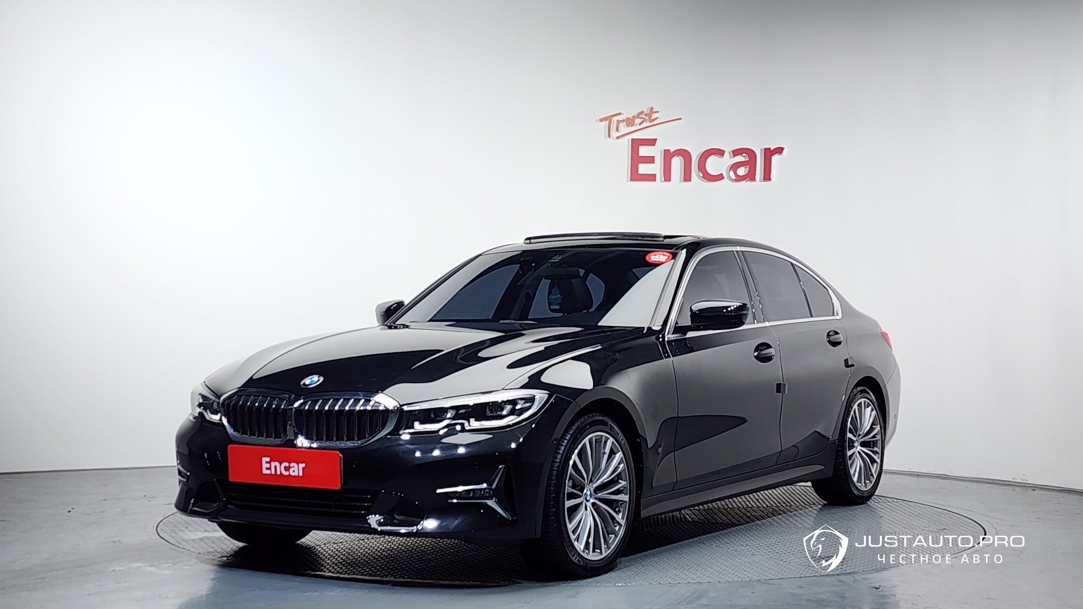 Автомобиль BMW 3-Series