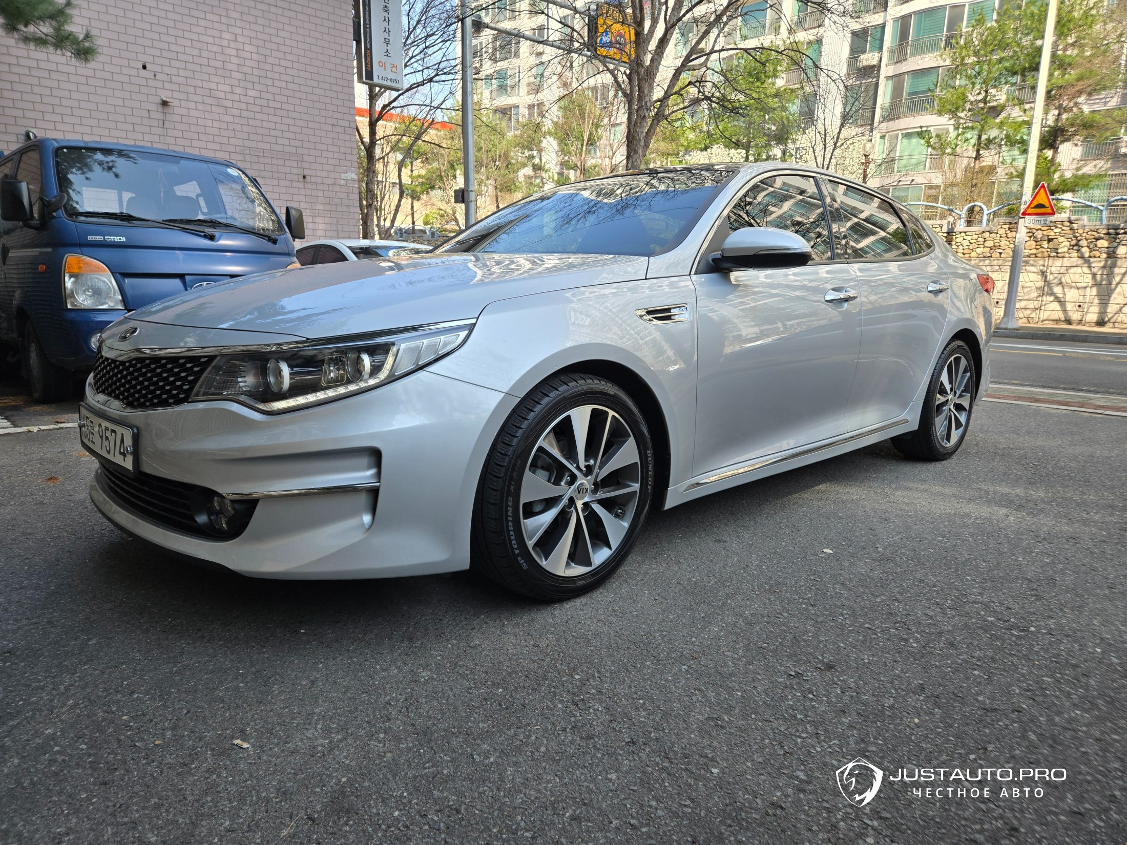 Автомобиль Kia K5